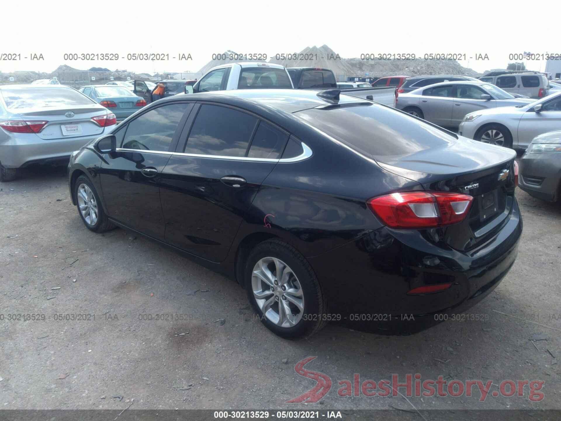 1G1BE5SMXK7143483 2019 CHEVROLET CRUZE