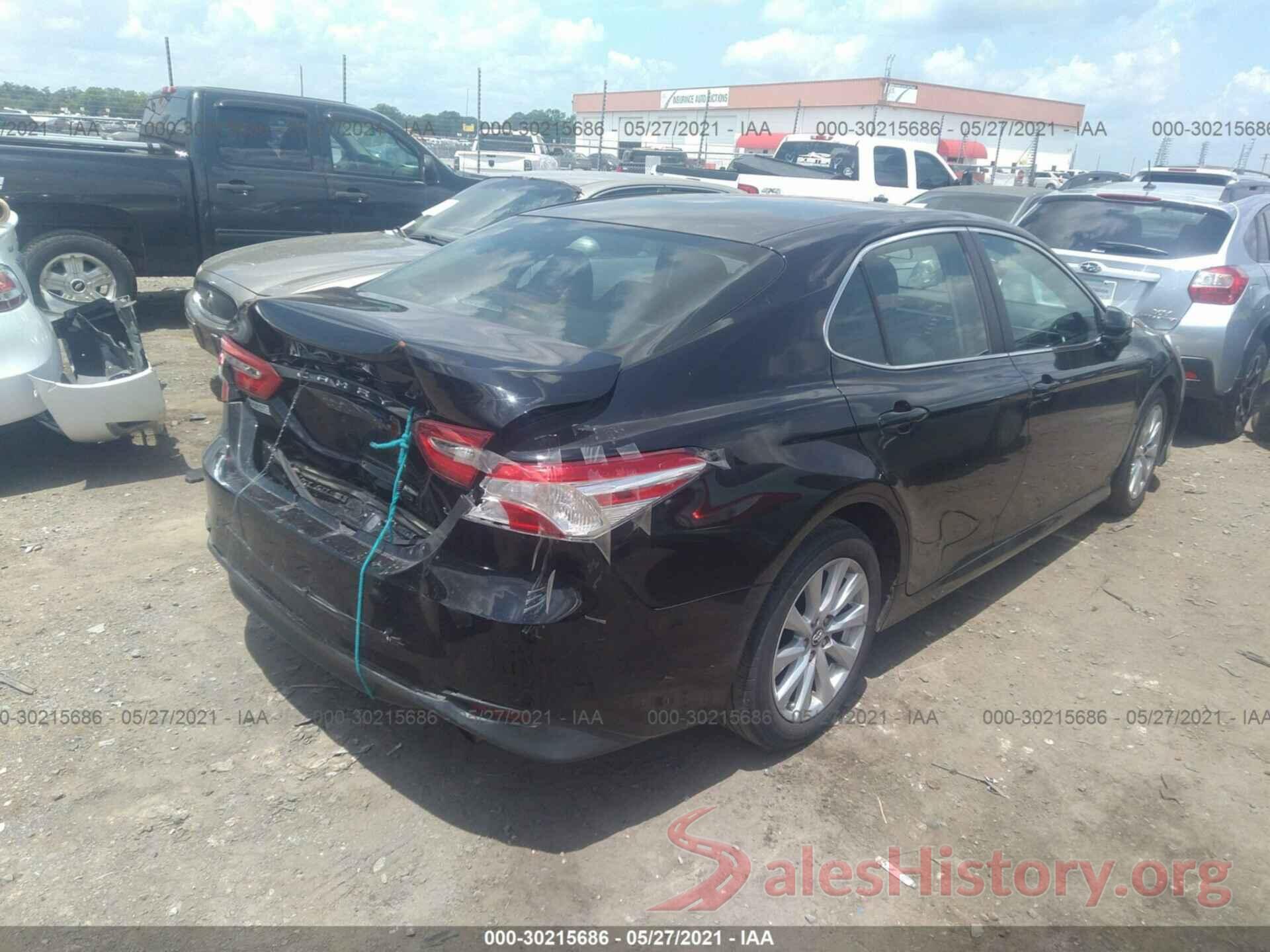 4T1B11HK4JU563348 2018 TOYOTA CAMRY