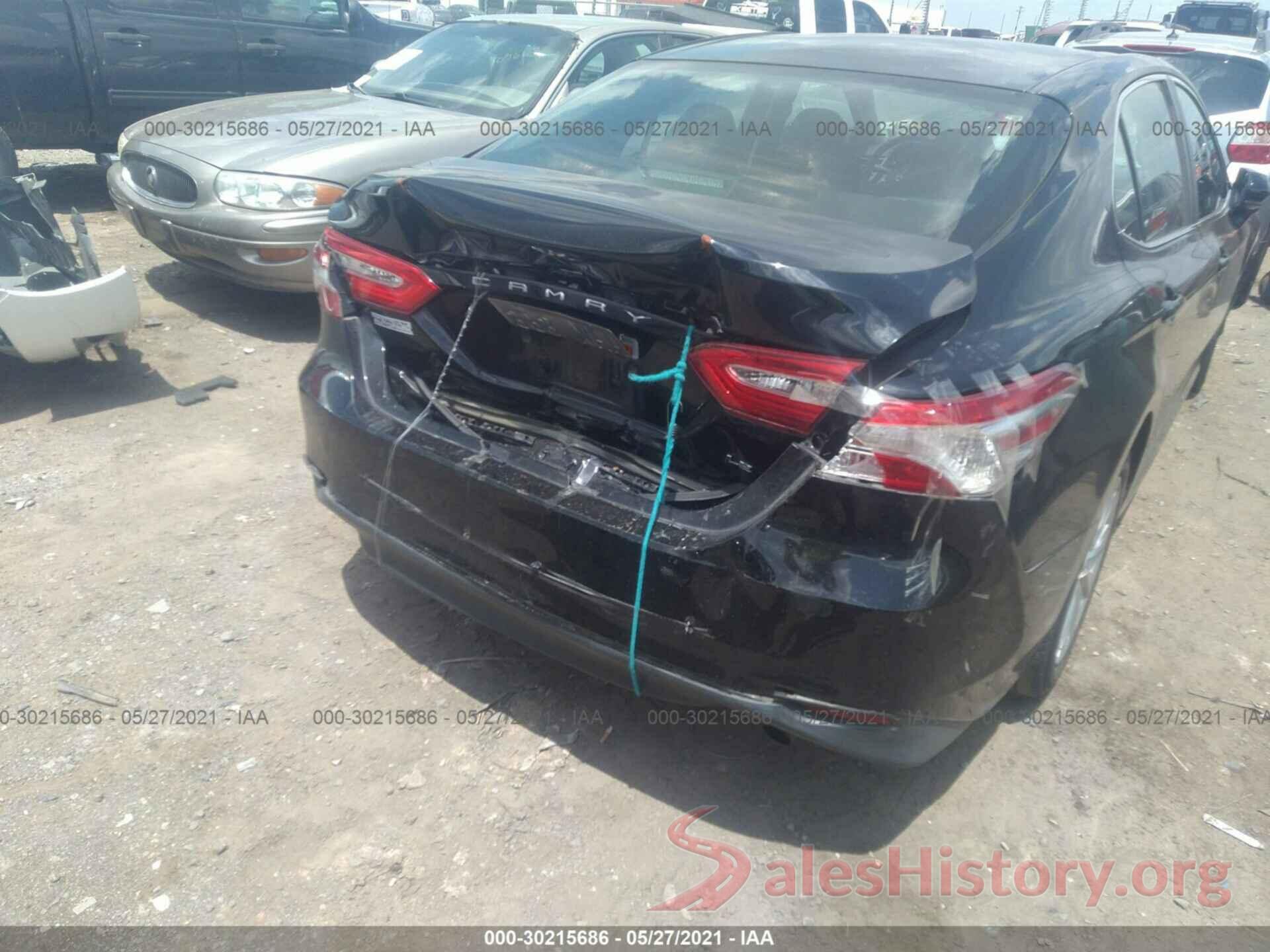 4T1B11HK4JU563348 2018 TOYOTA CAMRY