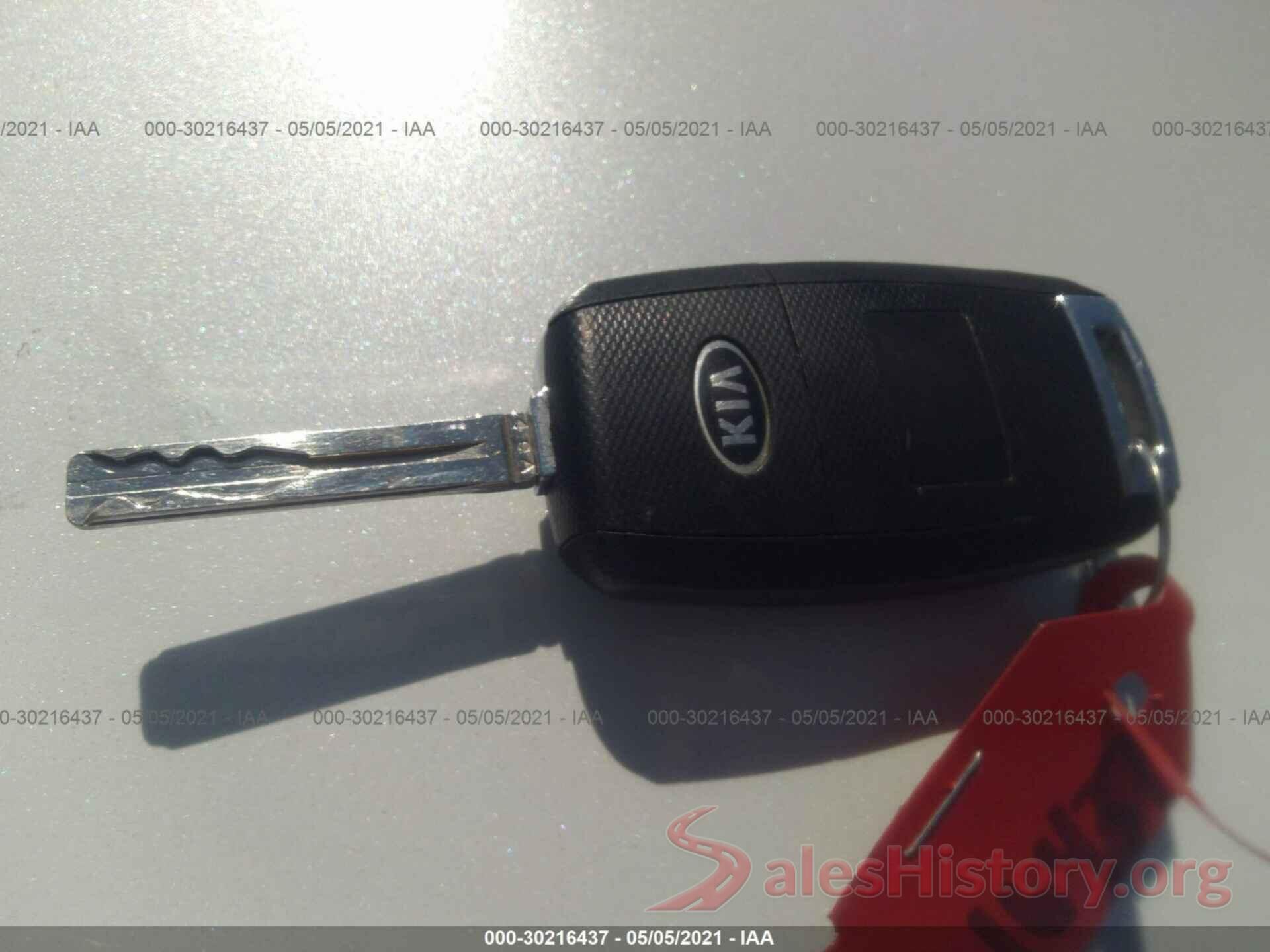 KNDJN2A25G7335466 2016 KIA SOUL