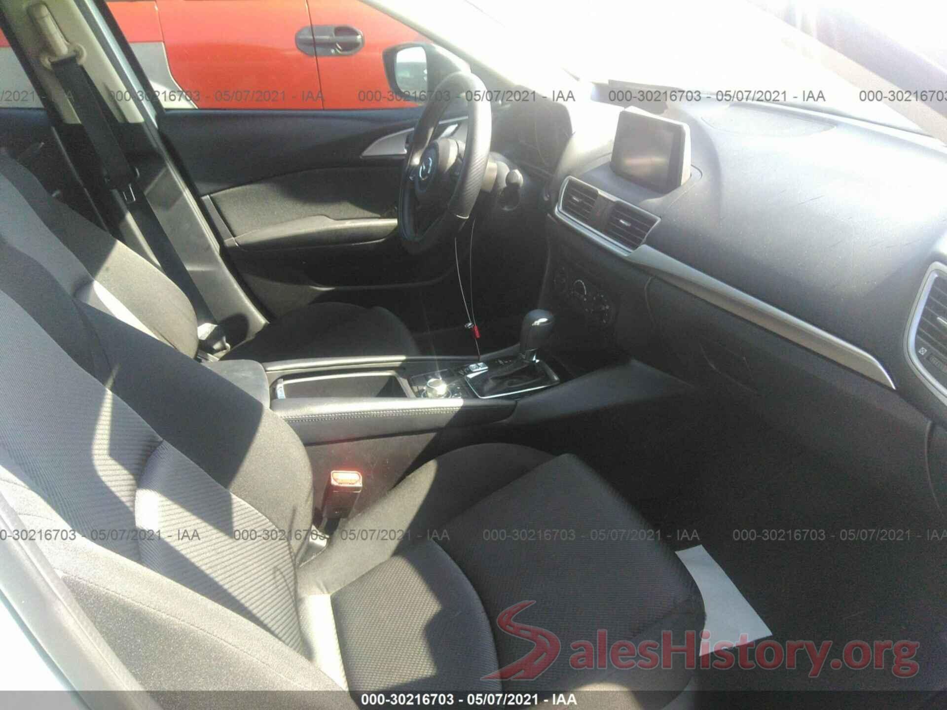 3MZBN1U73JM184255 2018 MAZDA MAZDA3 4-DOOR