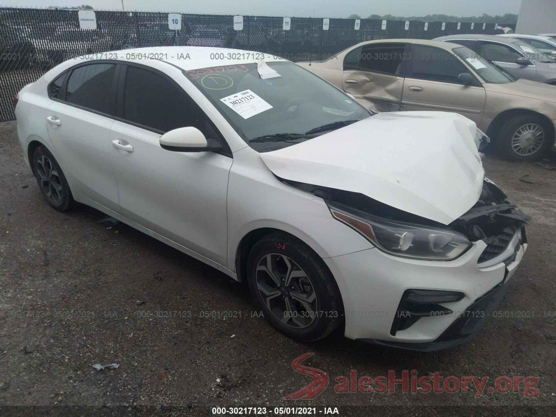 3KPF24AD1KE011208 2019 KIA FORTE