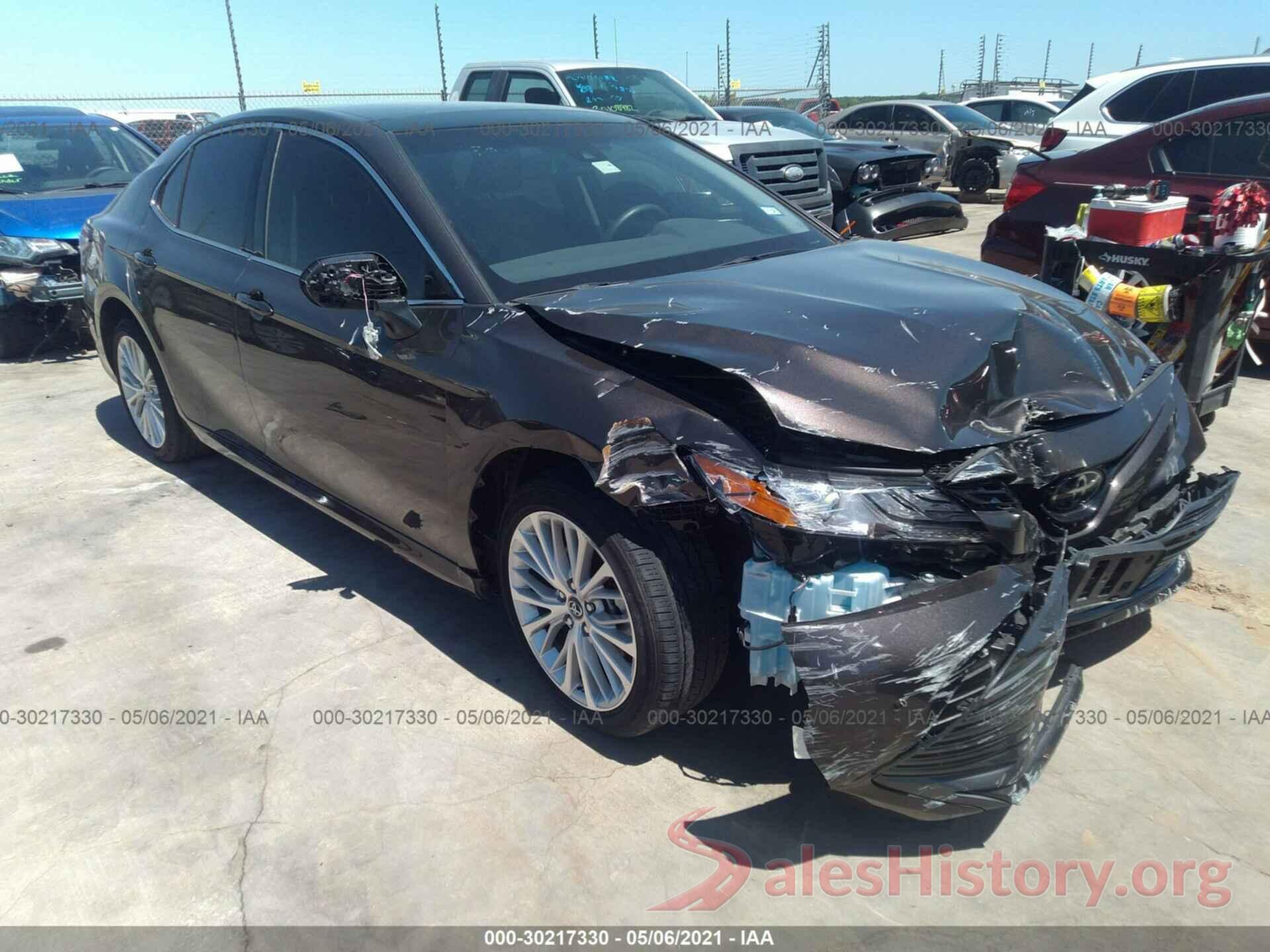 4T1B11HK2JU156550 2018 TOYOTA CAMRY