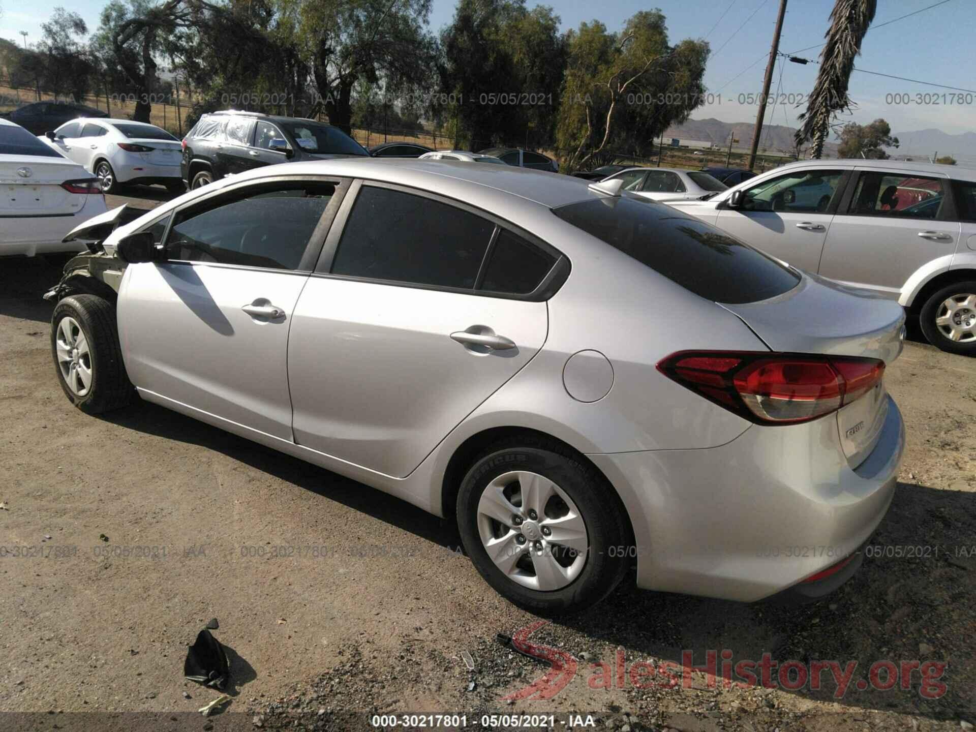 3KPFK4A77HE143392 2017 KIA FORTE