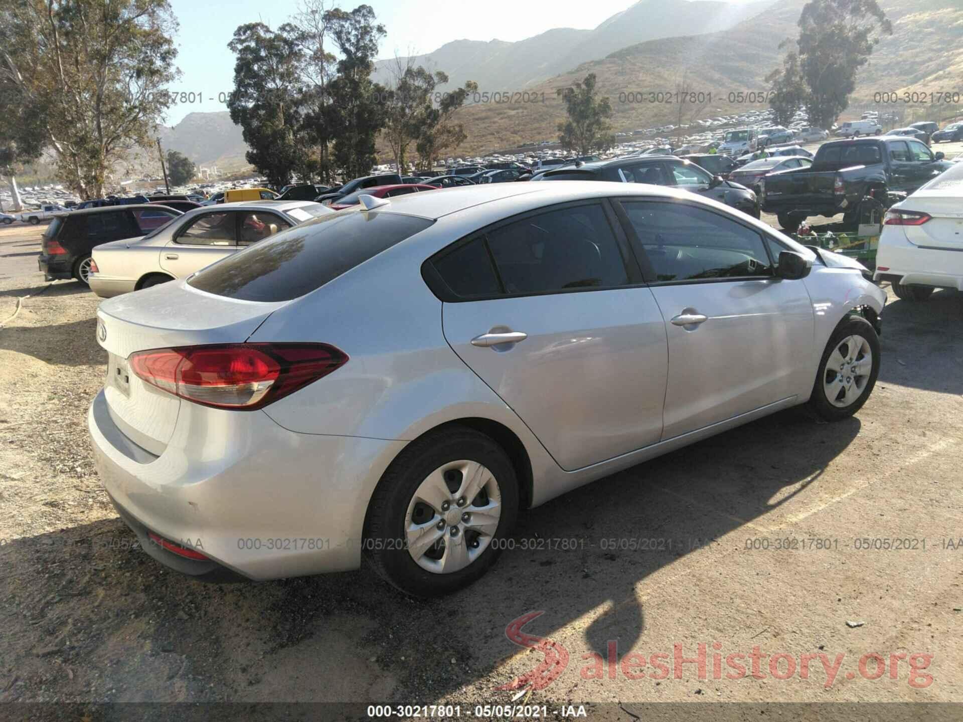 3KPFK4A77HE143392 2017 KIA FORTE