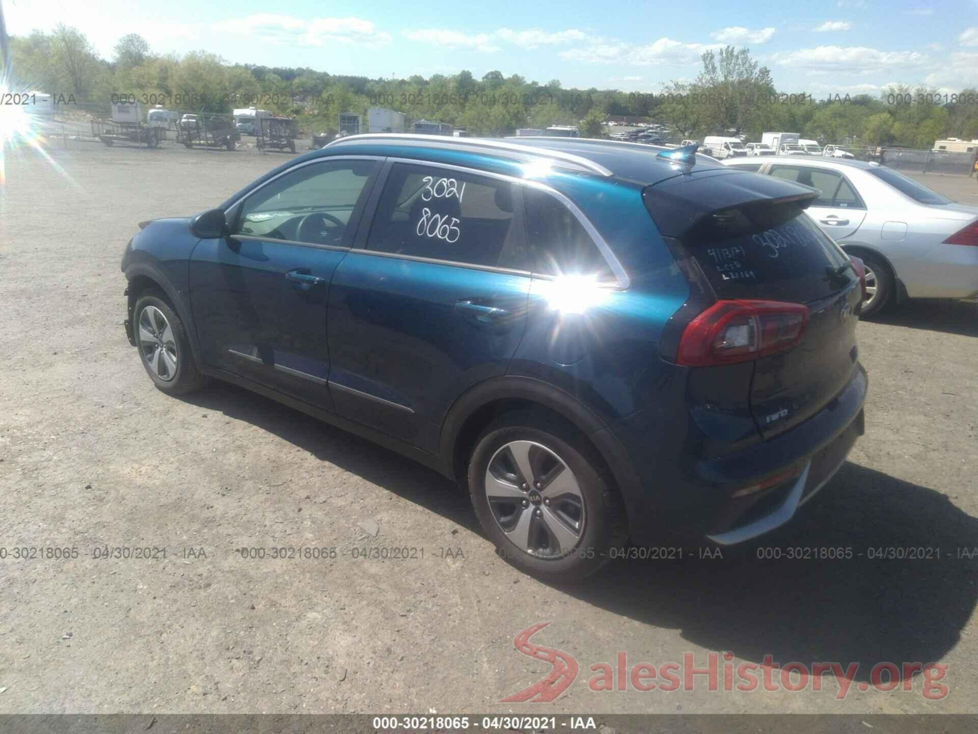 KNDCB3LC0H5065122 2017 KIA NIRO