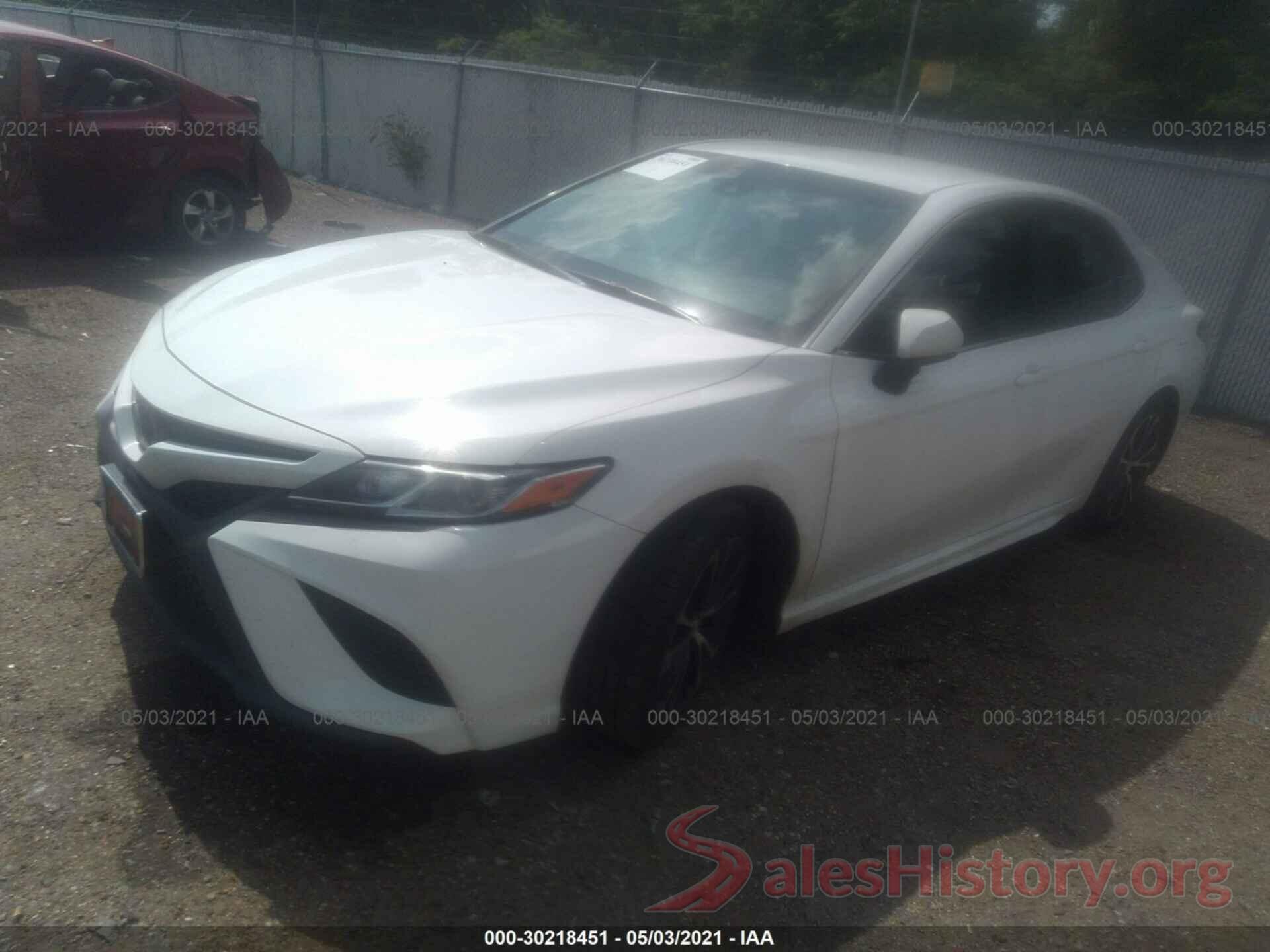 4T1B11HK7JU597137 2018 TOYOTA CAMRY