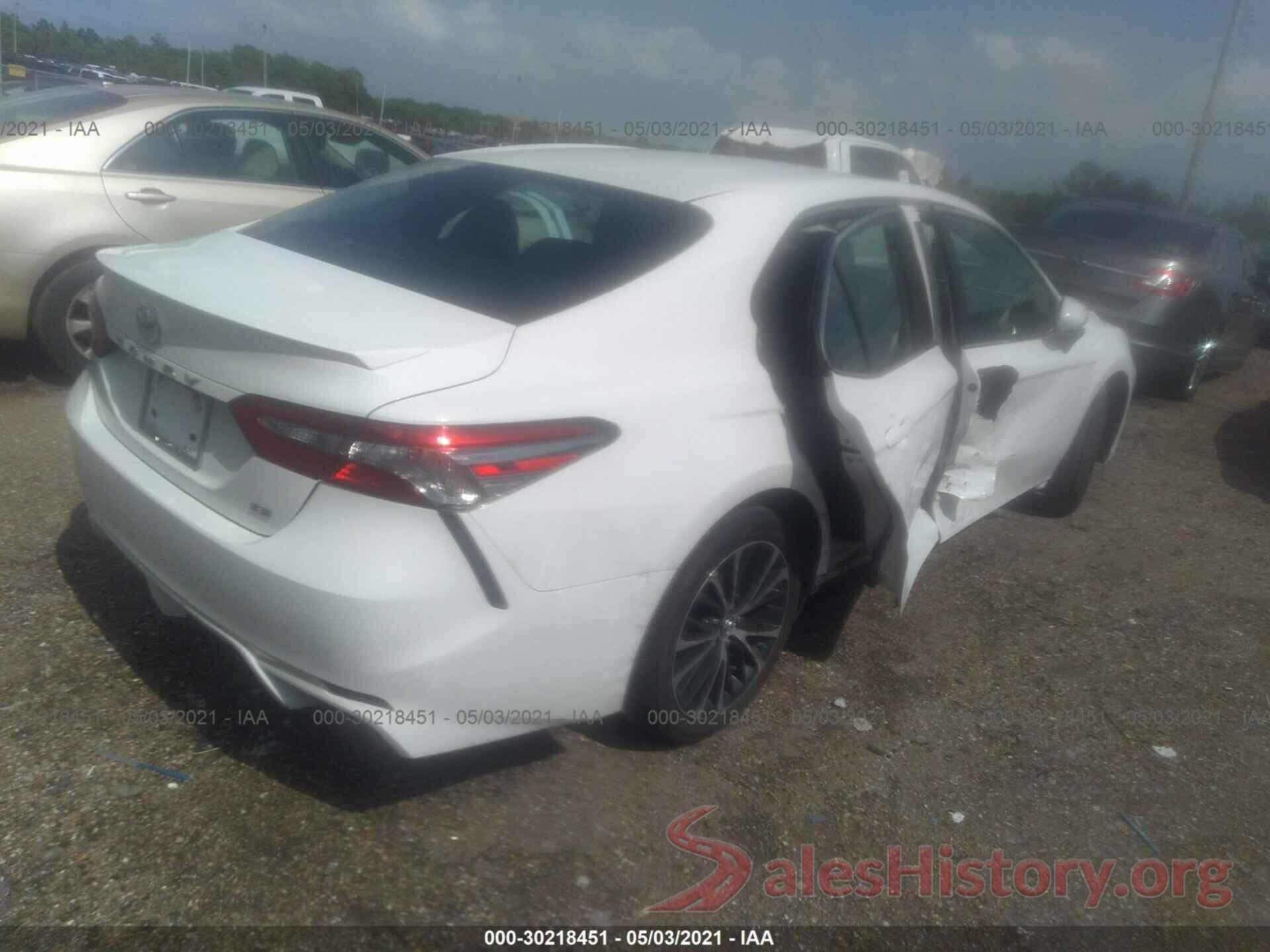 4T1B11HK7JU597137 2018 TOYOTA CAMRY