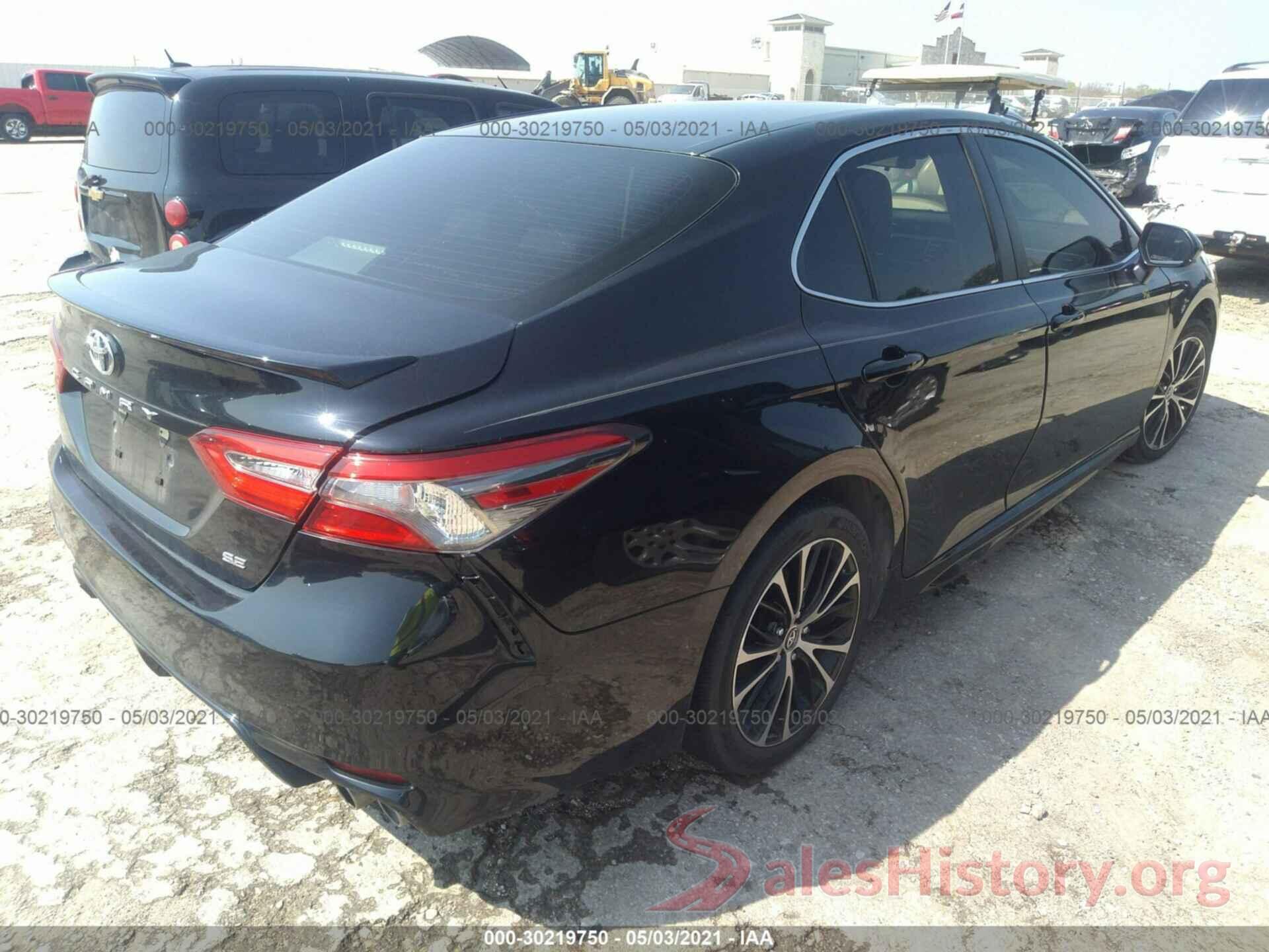 JTNB11HK3J3070170 2018 TOYOTA CAMRY