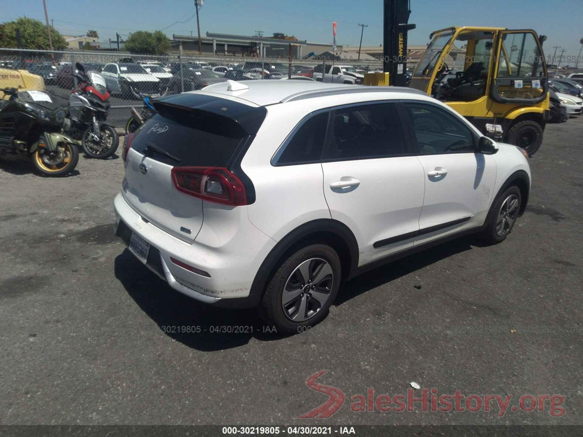 KNDCB3LC8K5290377 2019 KIA NIRO