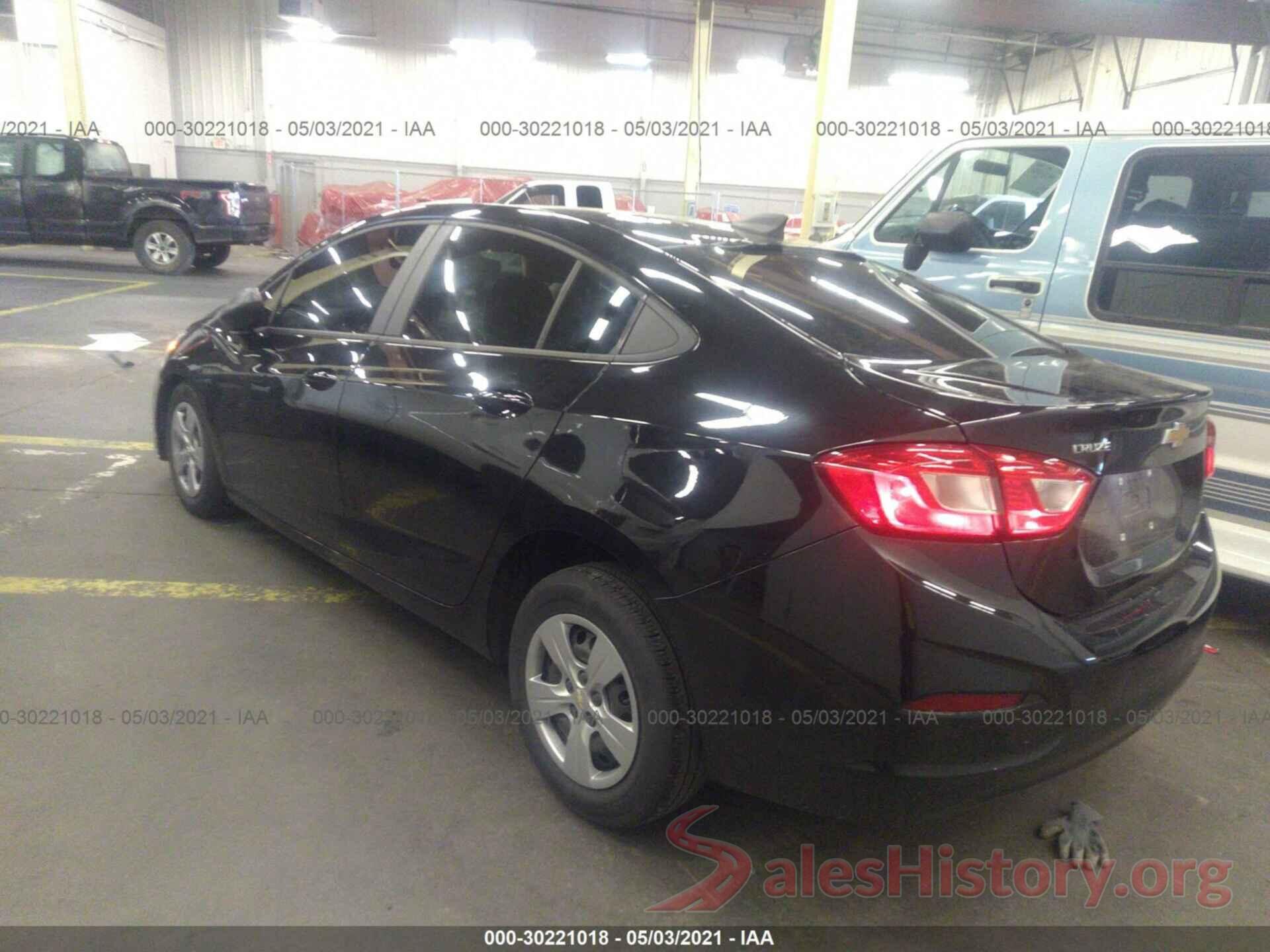 1G1BC5SMXJ7215061 2018 CHEVROLET CRUZE