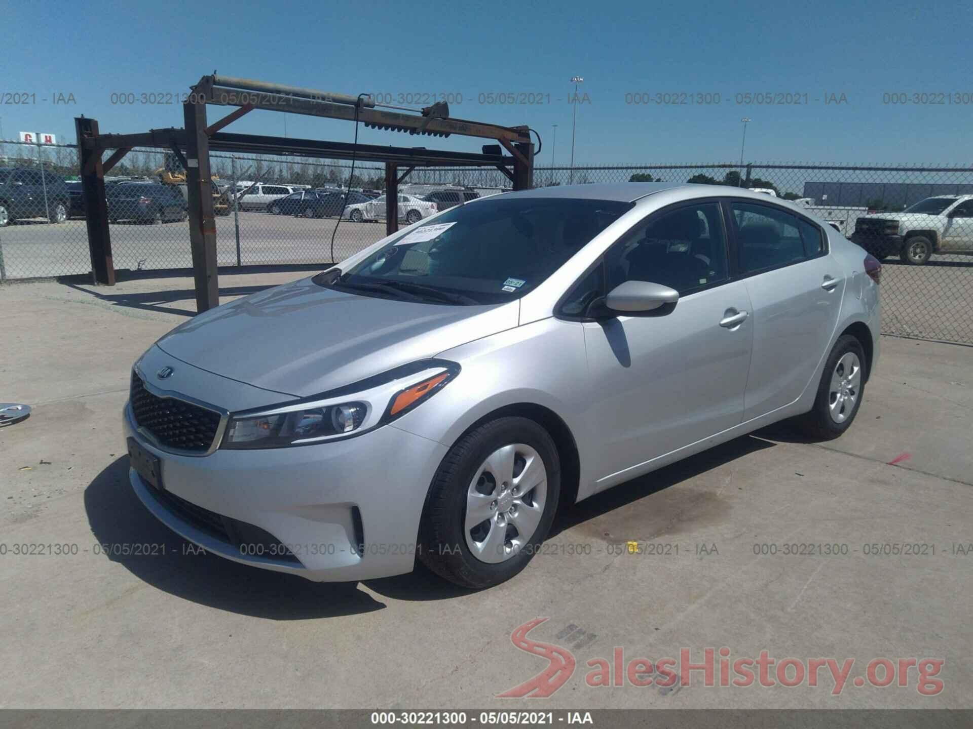 3KPFK4A72HE093937 2017 KIA FORTE