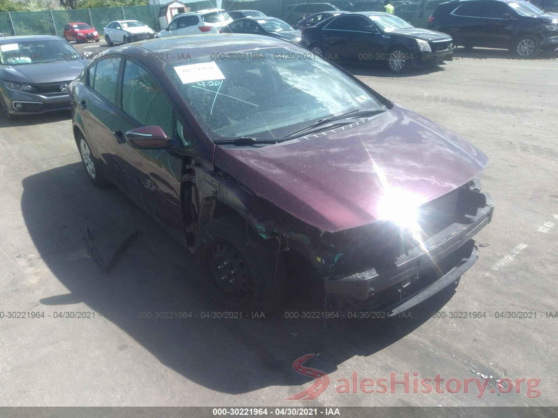 3KPFK4A71JE170318 2018 KIA FORTE