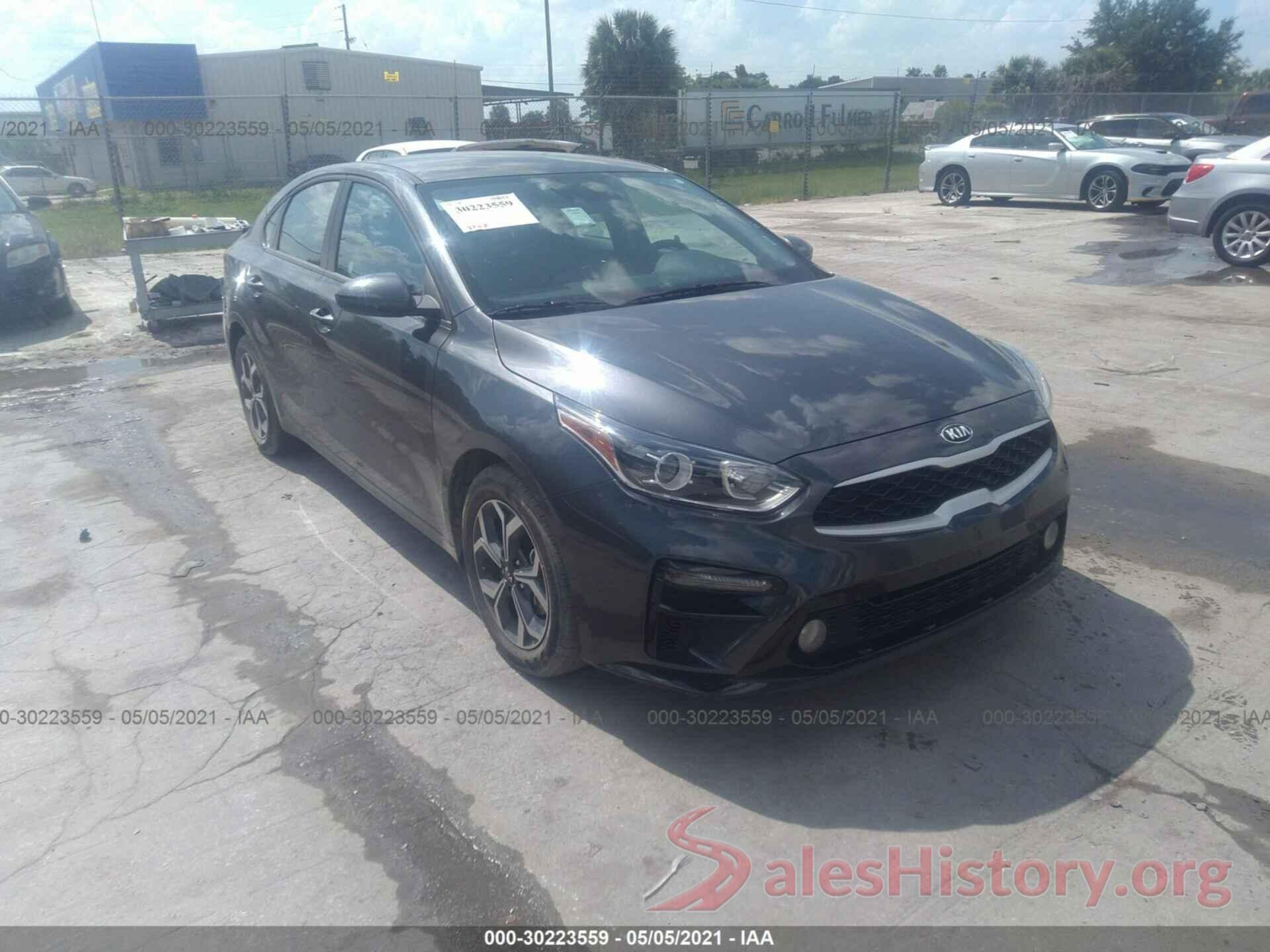 3KPF24AD3ME305227 2021 KIA FORTE