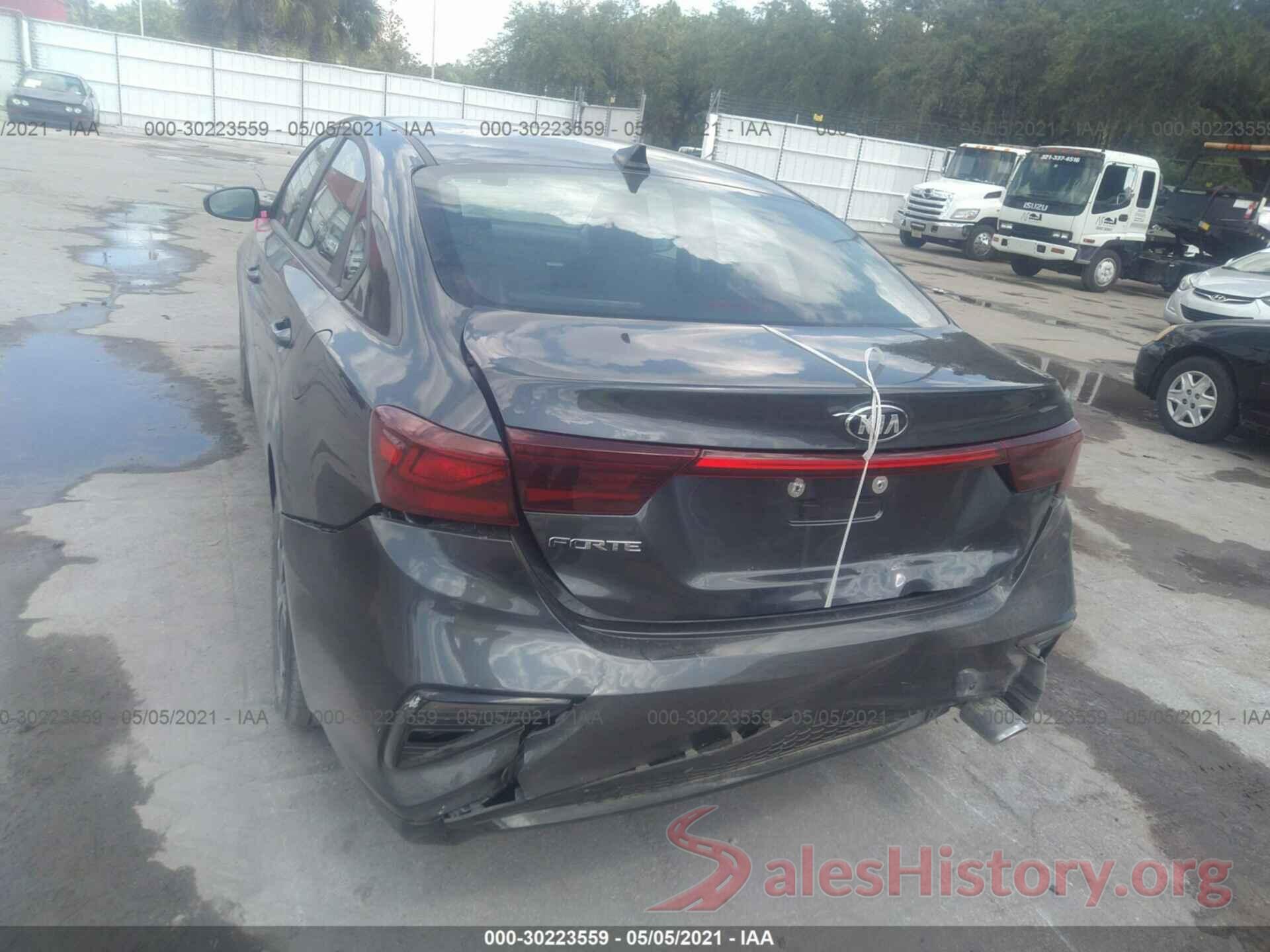 3KPF24AD3ME305227 2021 KIA FORTE