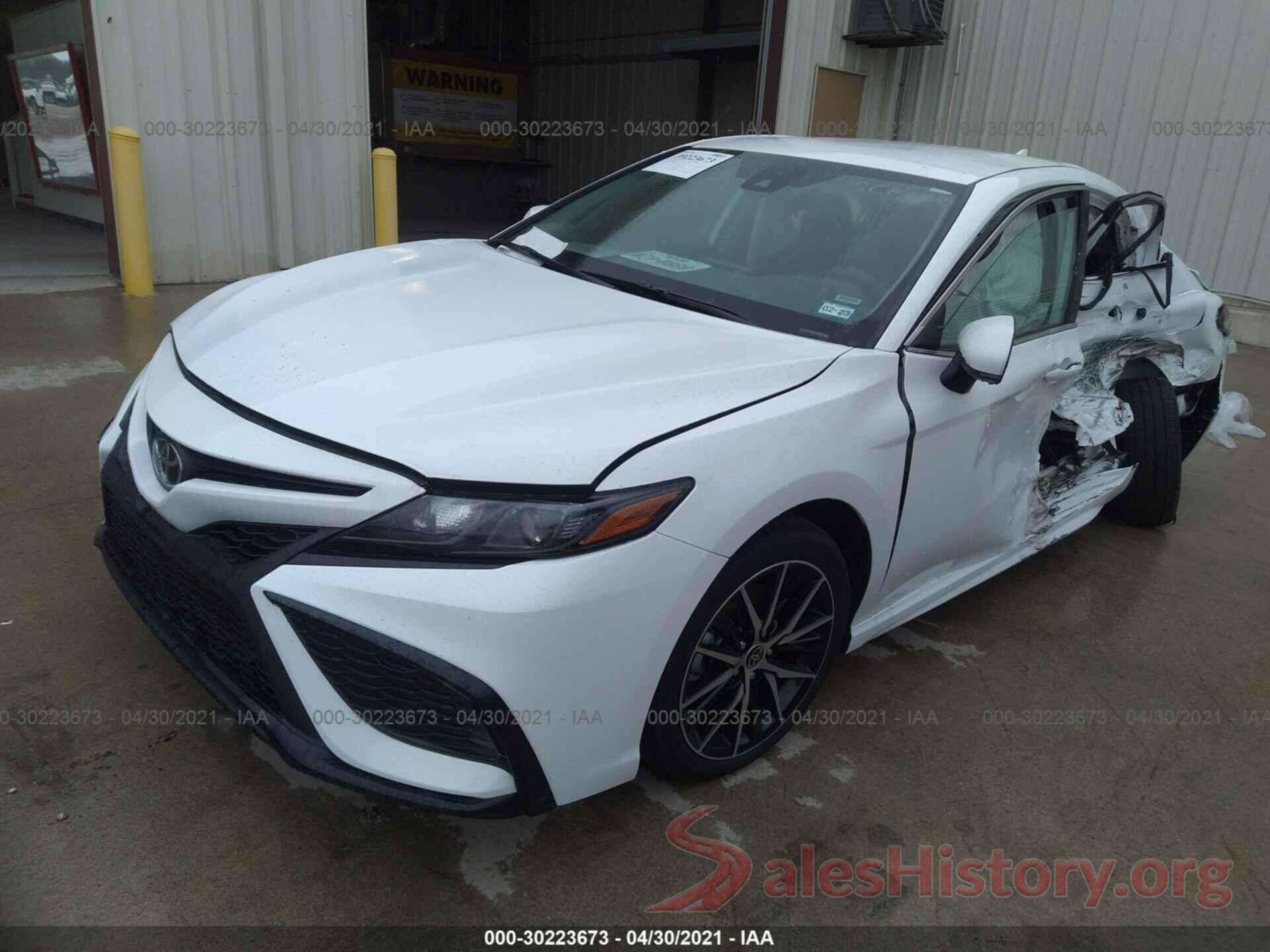 4T1G11AK3MU554080 2021 TOYOTA CAMRY