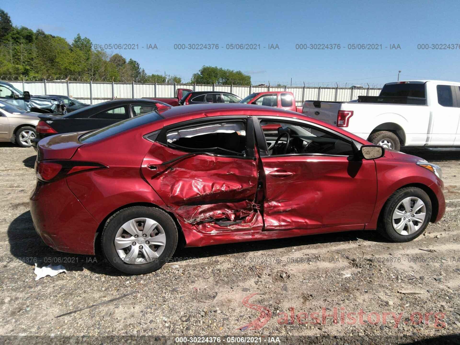 5NPDH4AE0GH676618 2016 HYUNDAI ELANTRA