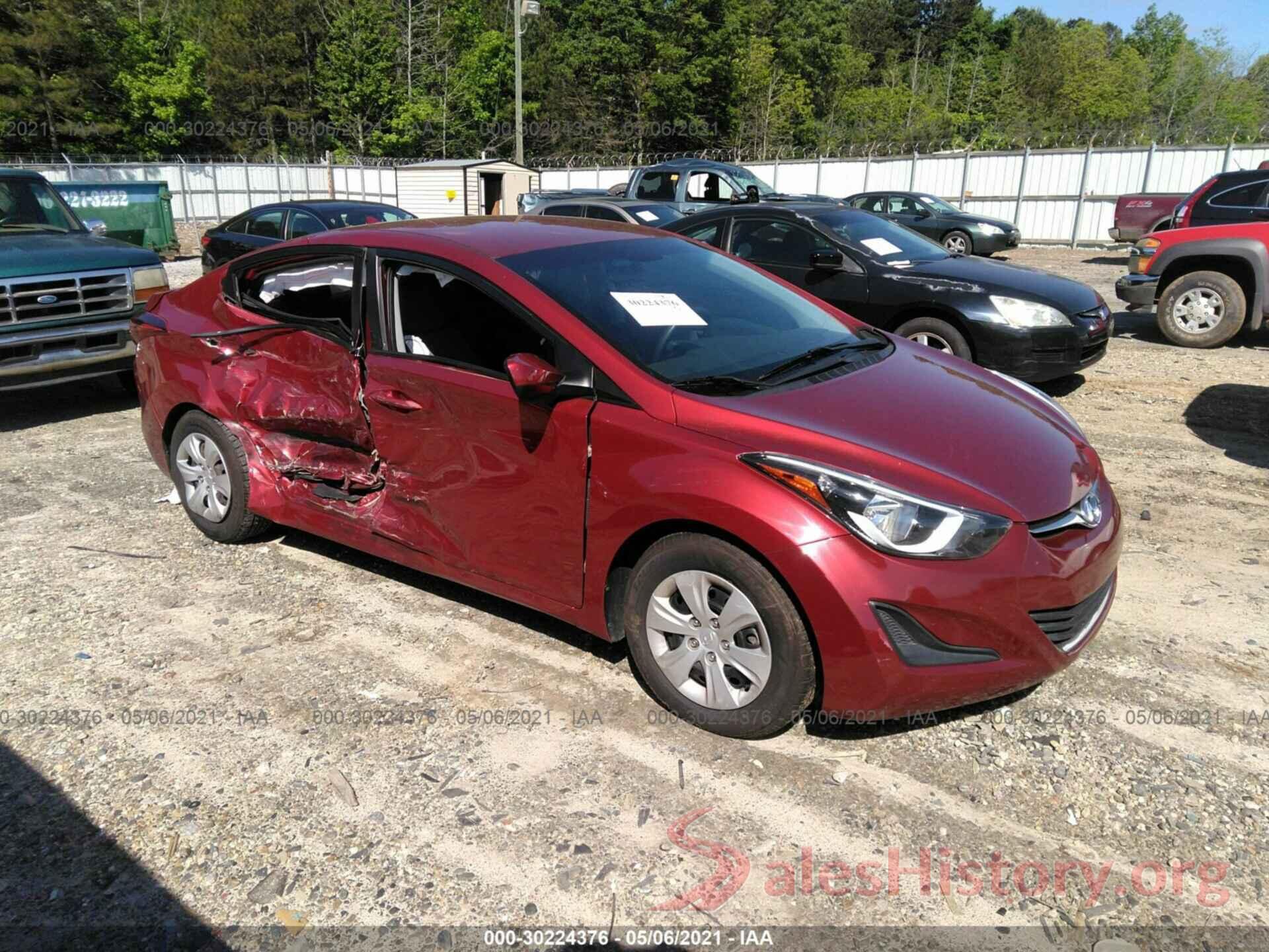 5NPDH4AE0GH676618 2016 HYUNDAI ELANTRA