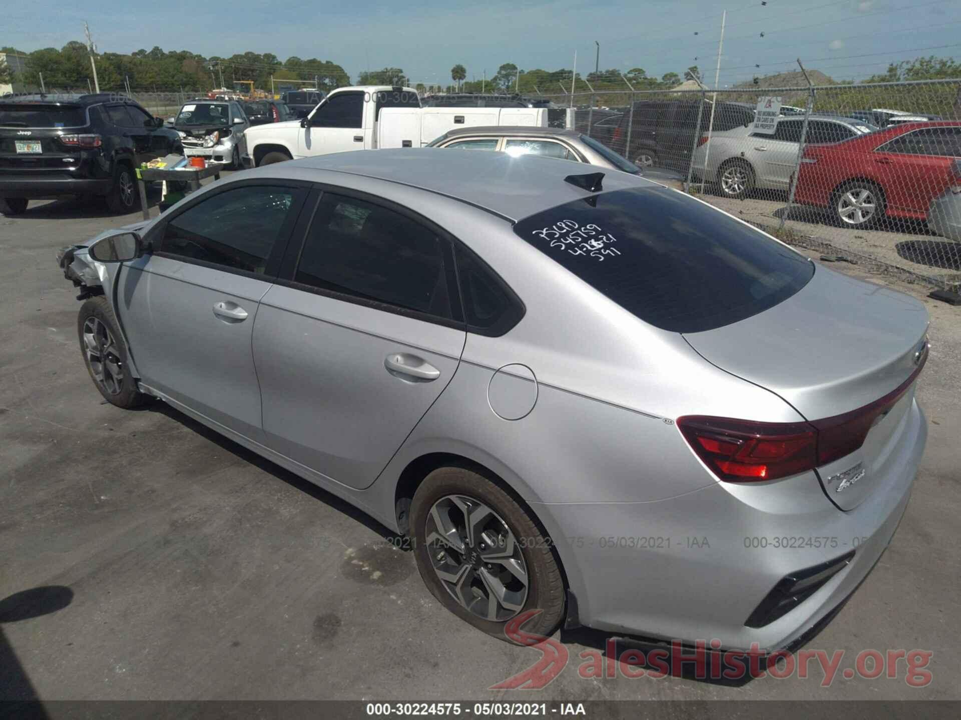 3KPF24AD4ME319704 2021 KIA FORTE