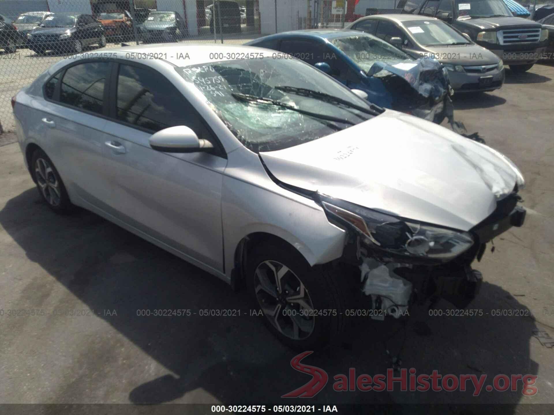 3KPF24AD4ME319704 2021 KIA FORTE