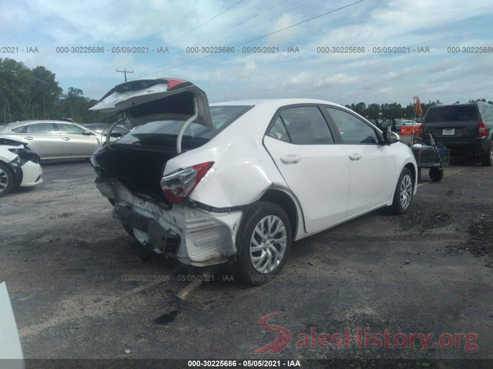 5YFBURHE8JP822828 2018 TOYOTA COROLLA