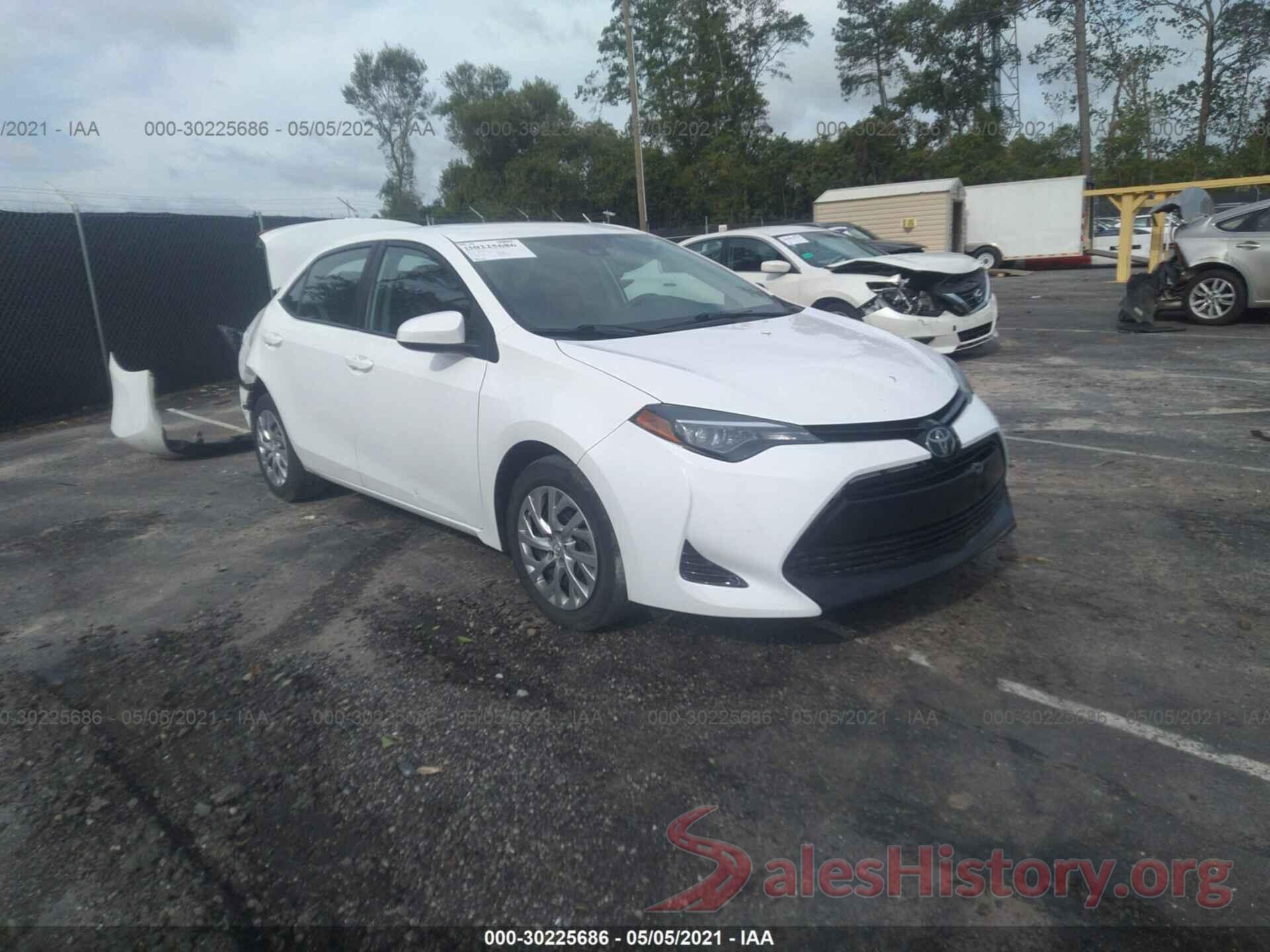 5YFBURHE8JP822828 2018 TOYOTA COROLLA