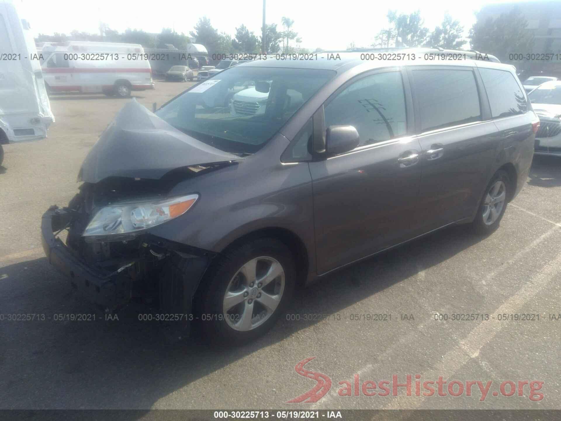 5TDKZ3DC1HS814123 2017 TOYOTA SIENNA