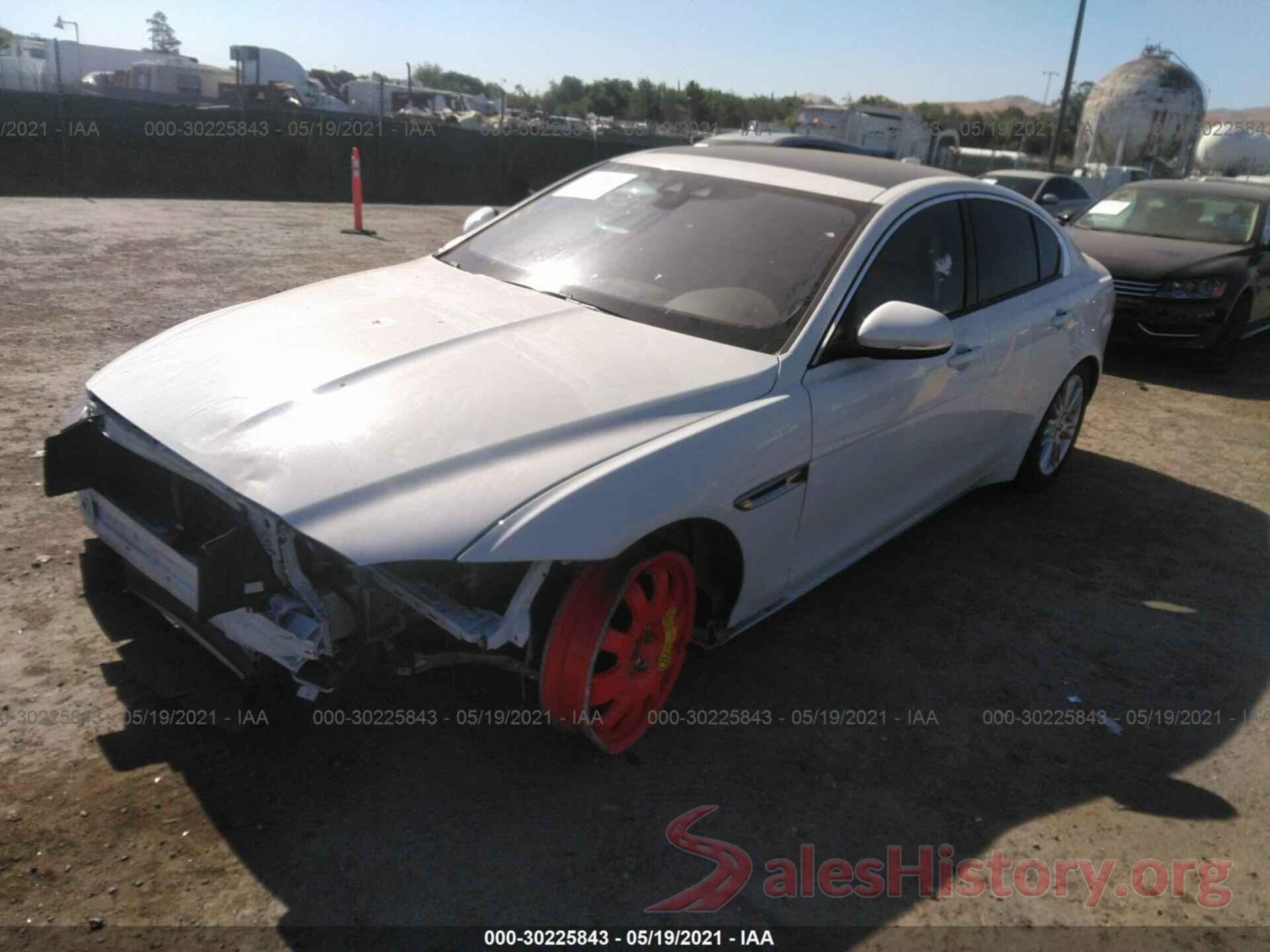 SAJAD4BG2HA976024 2017 JAGUAR XE