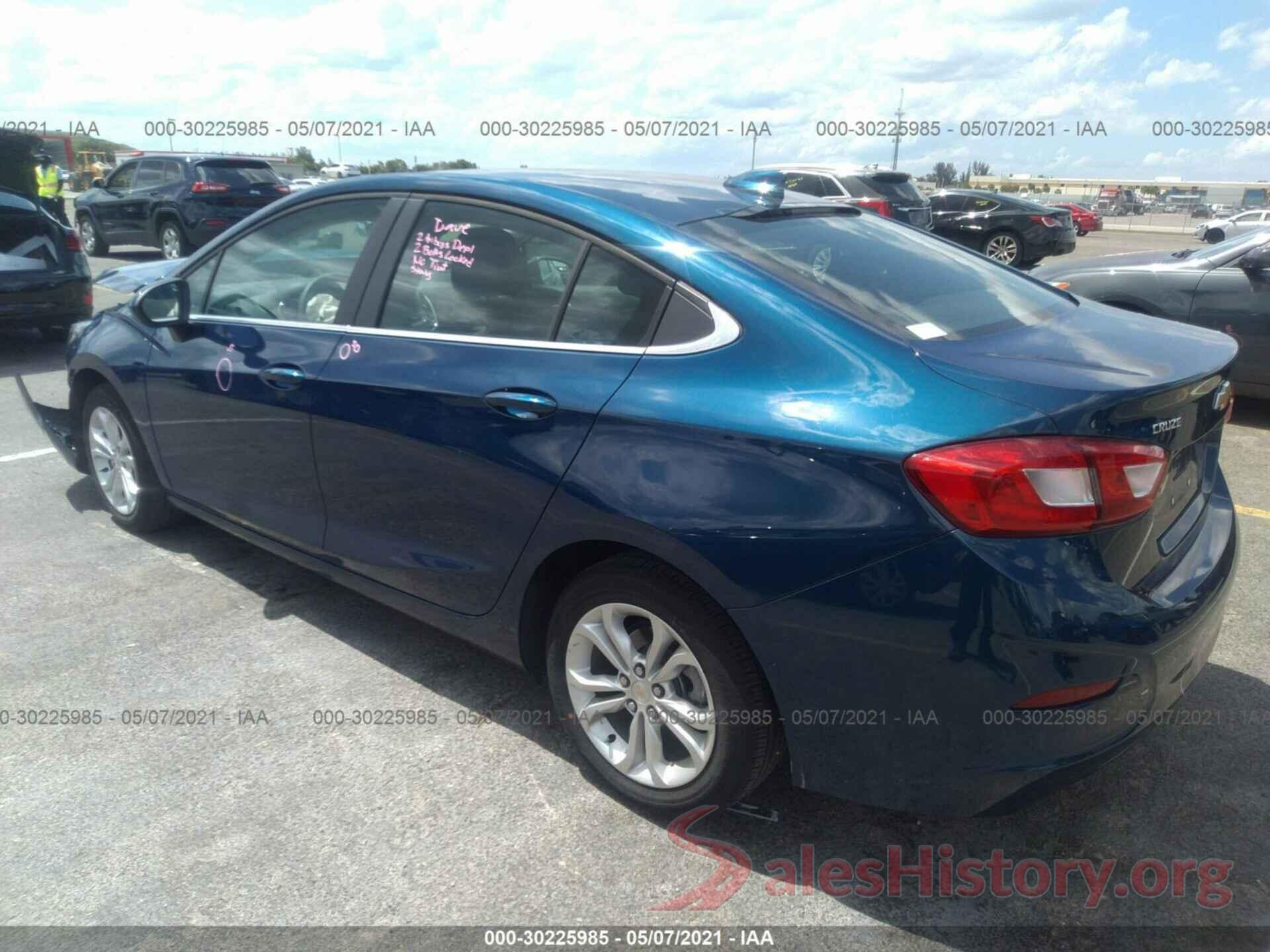 1G1BE5SMXK7131267 2019 CHEVROLET CRUZE