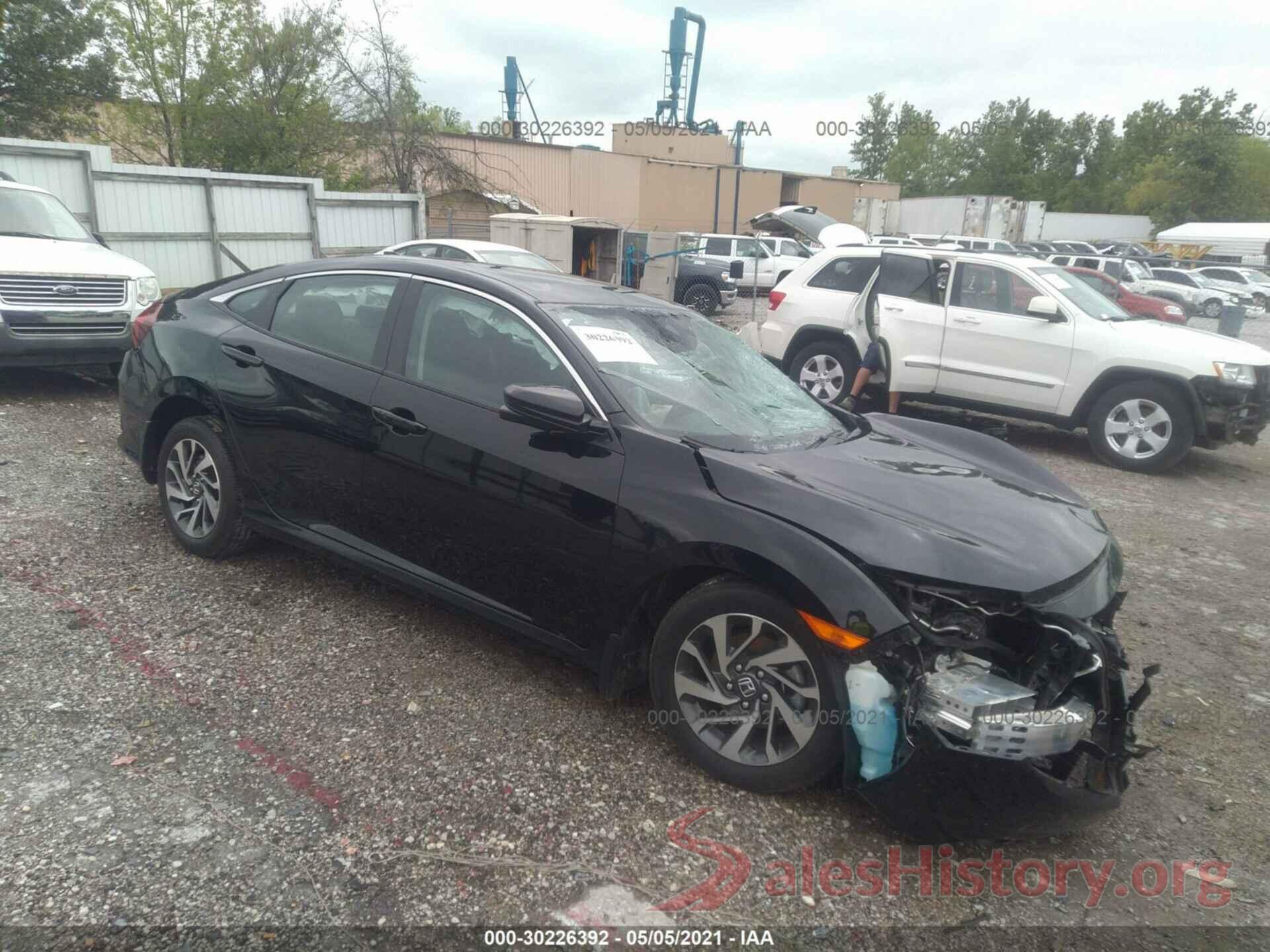 19XFC2F82JE044195 2018 HONDA CIVIC SEDAN