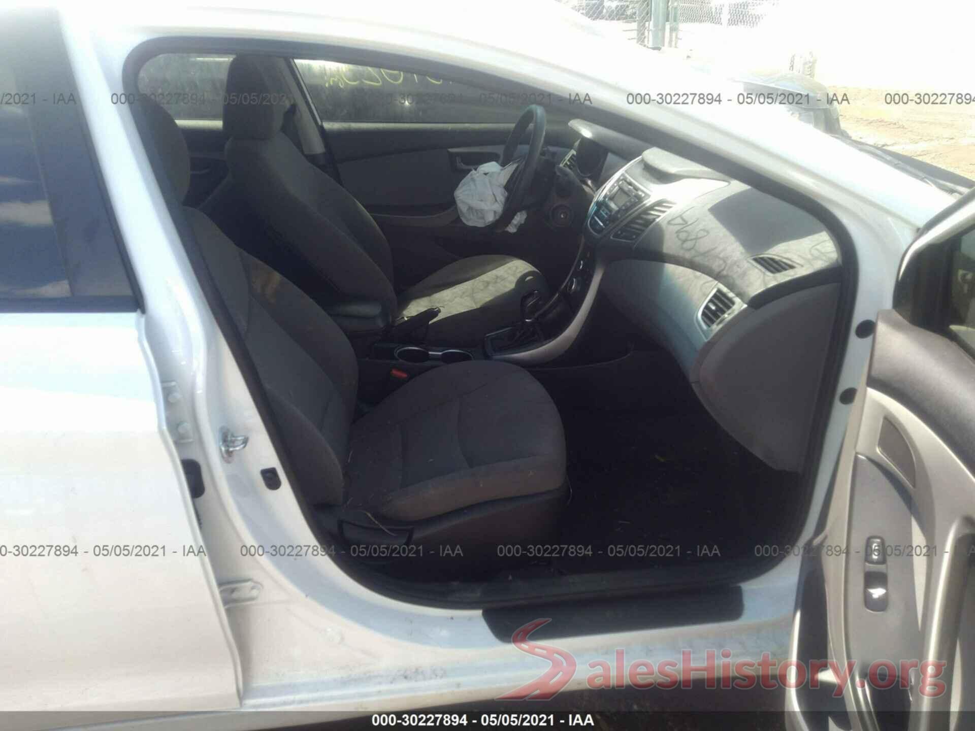 5NPDH4AE1GH740617 2016 HYUNDAI ELANTRA