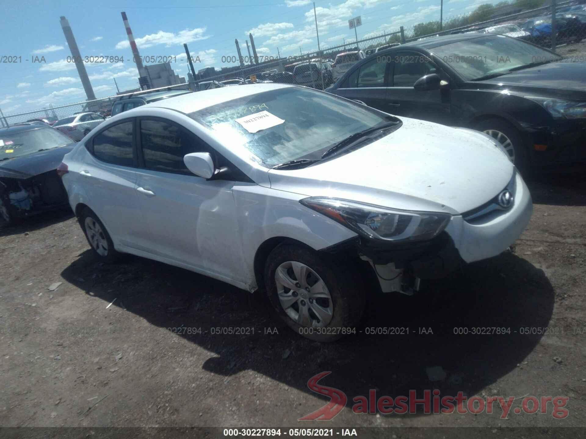 5NPDH4AE1GH740617 2016 HYUNDAI ELANTRA