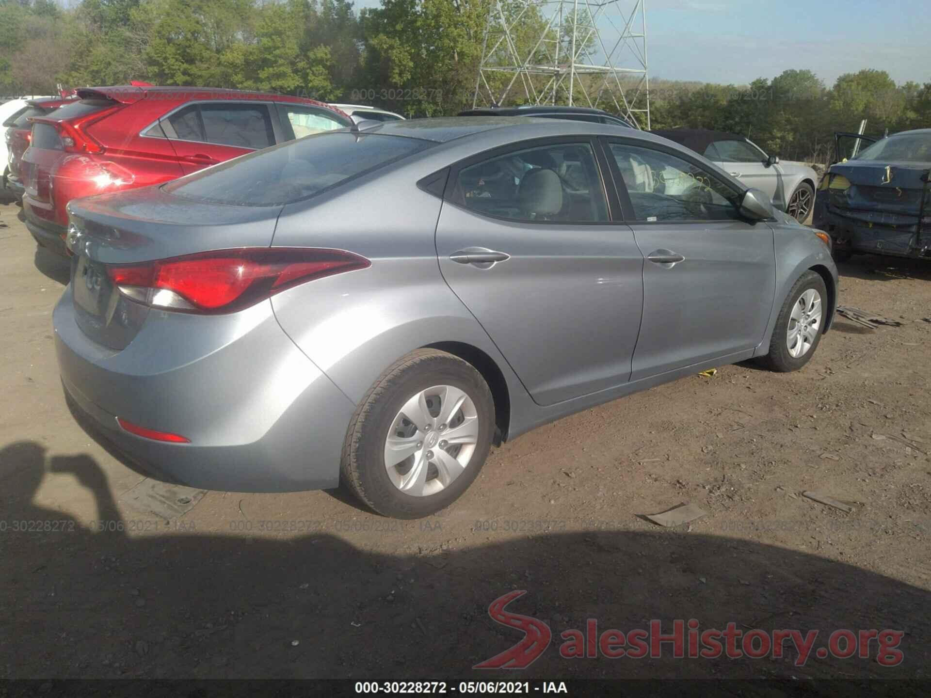 5NPDH4AE4GH695978 2016 HYUNDAI ELANTRA