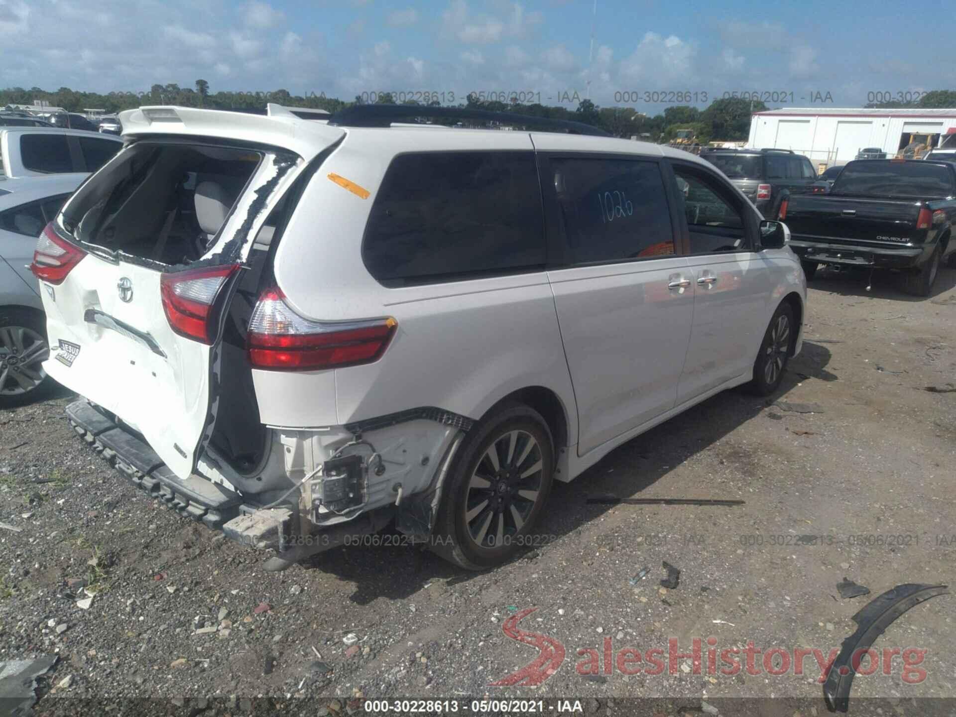 5TDYZ3DC1JS955757 2018 TOYOTA SIENNA