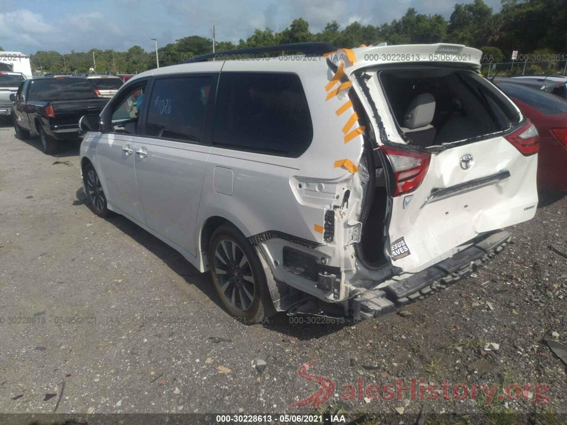 5TDYZ3DC1JS955757 2018 TOYOTA SIENNA