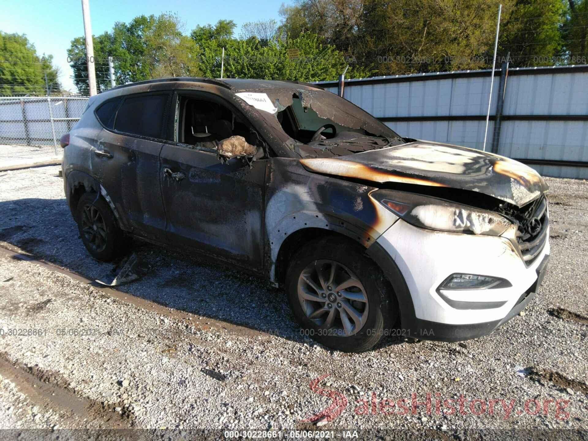 KM8J33A45HU266841 2017 HYUNDAI TUCSON