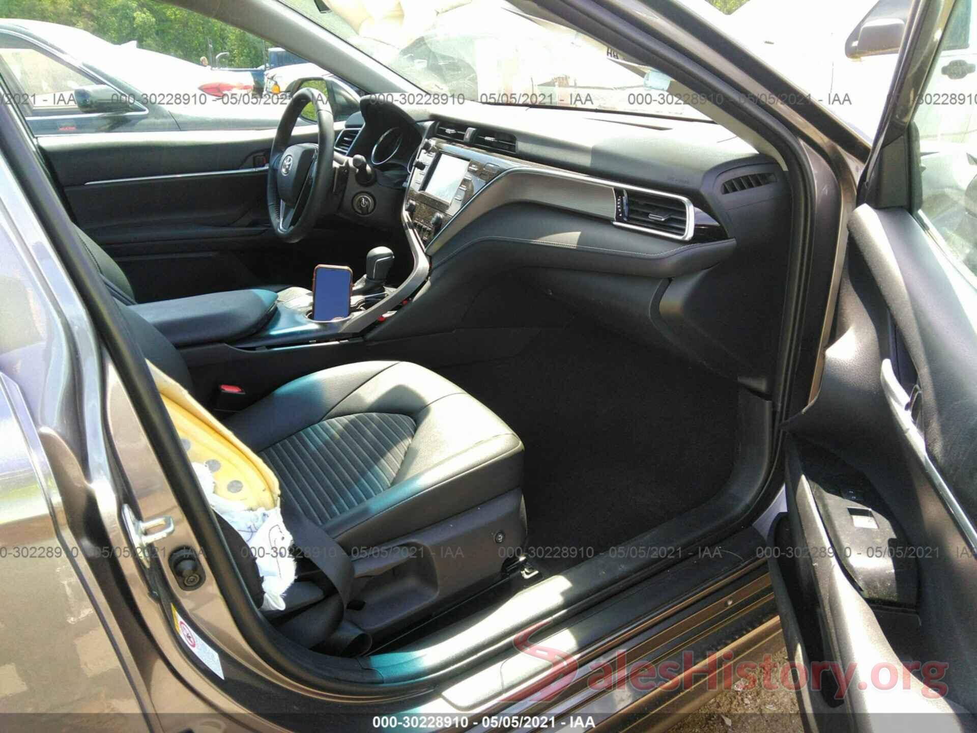 4T1B11HK6JU066737 2018 TOYOTA CAMRY