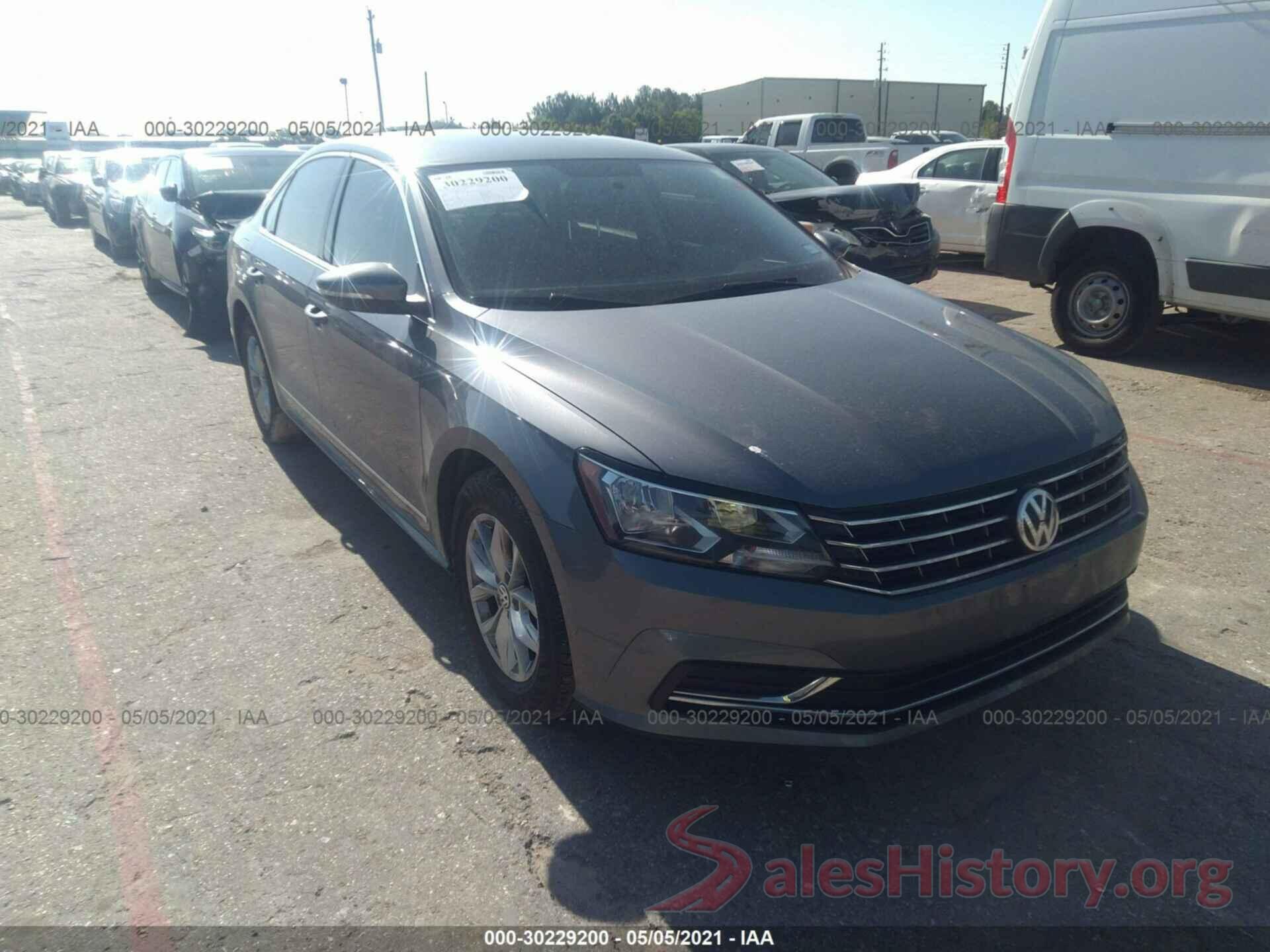 1VWAT7A35HC004033 2017 VOLKSWAGEN PASSAT