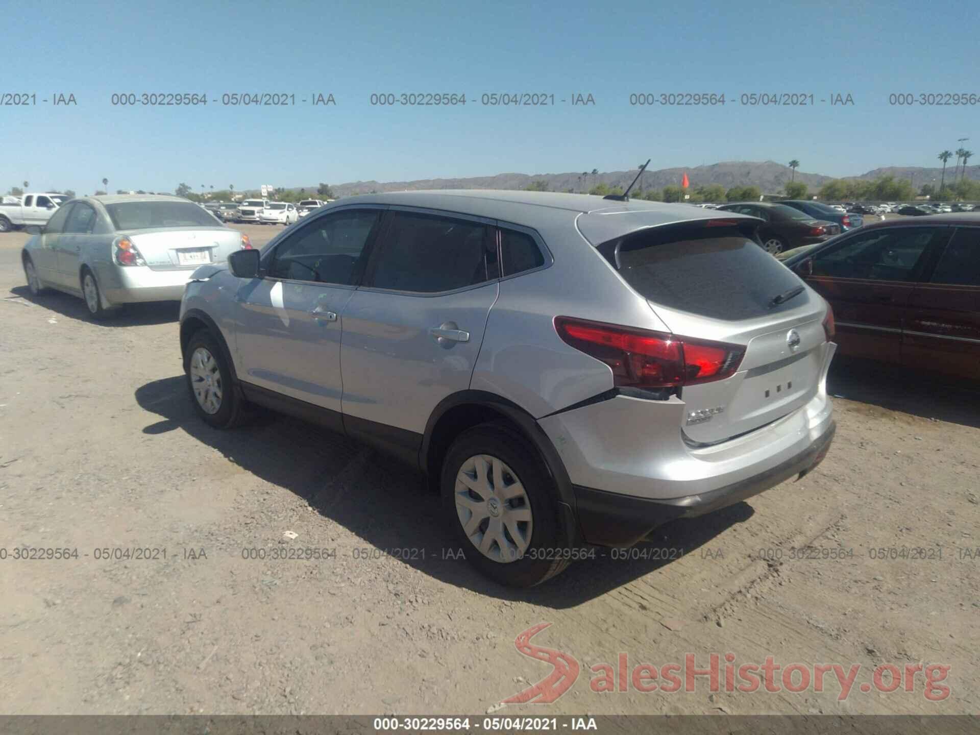 JN1BJ1CP2JW105693 2018 NISSAN ROGUE SPORT