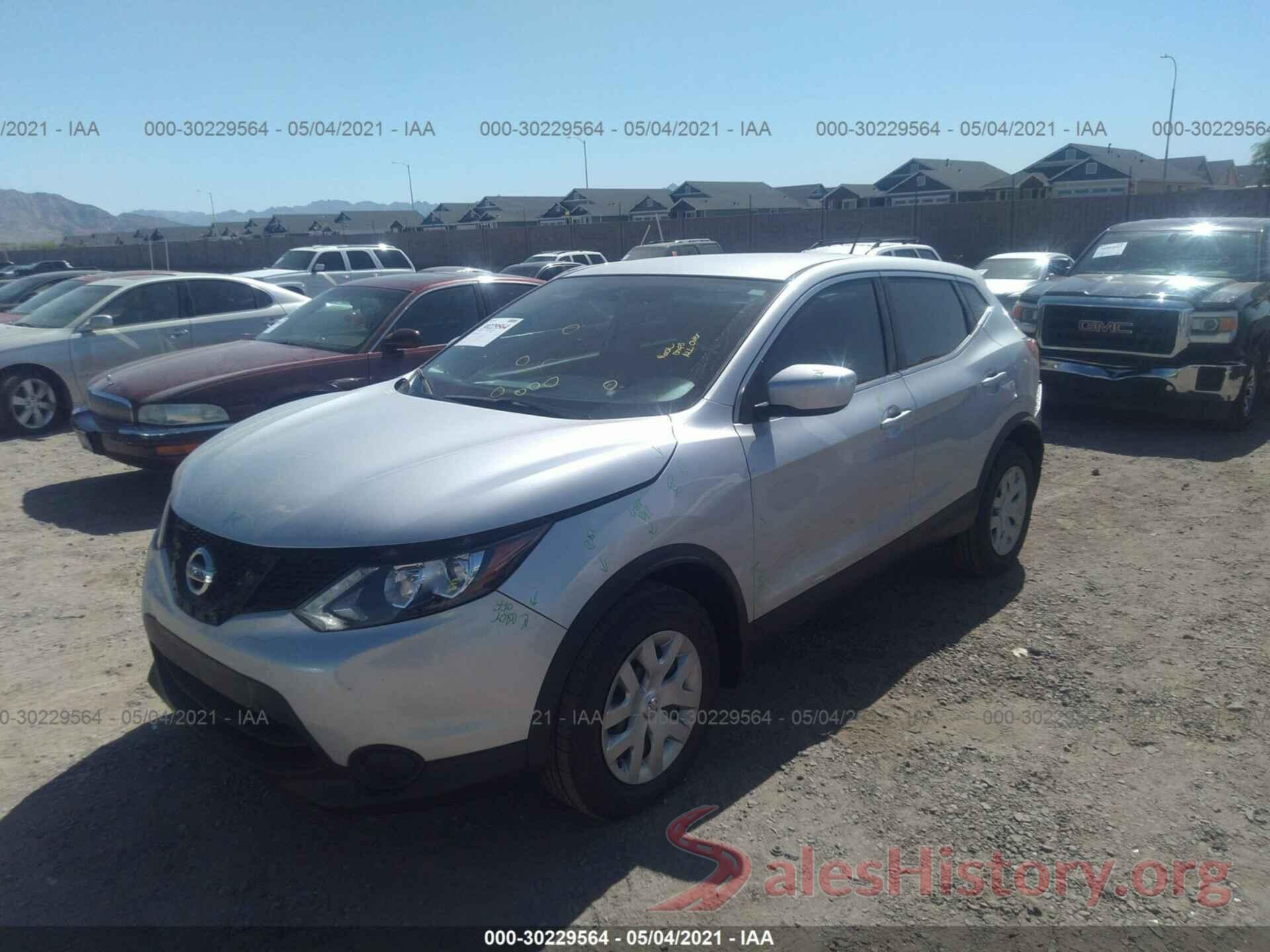 JN1BJ1CP2JW105693 2018 NISSAN ROGUE SPORT