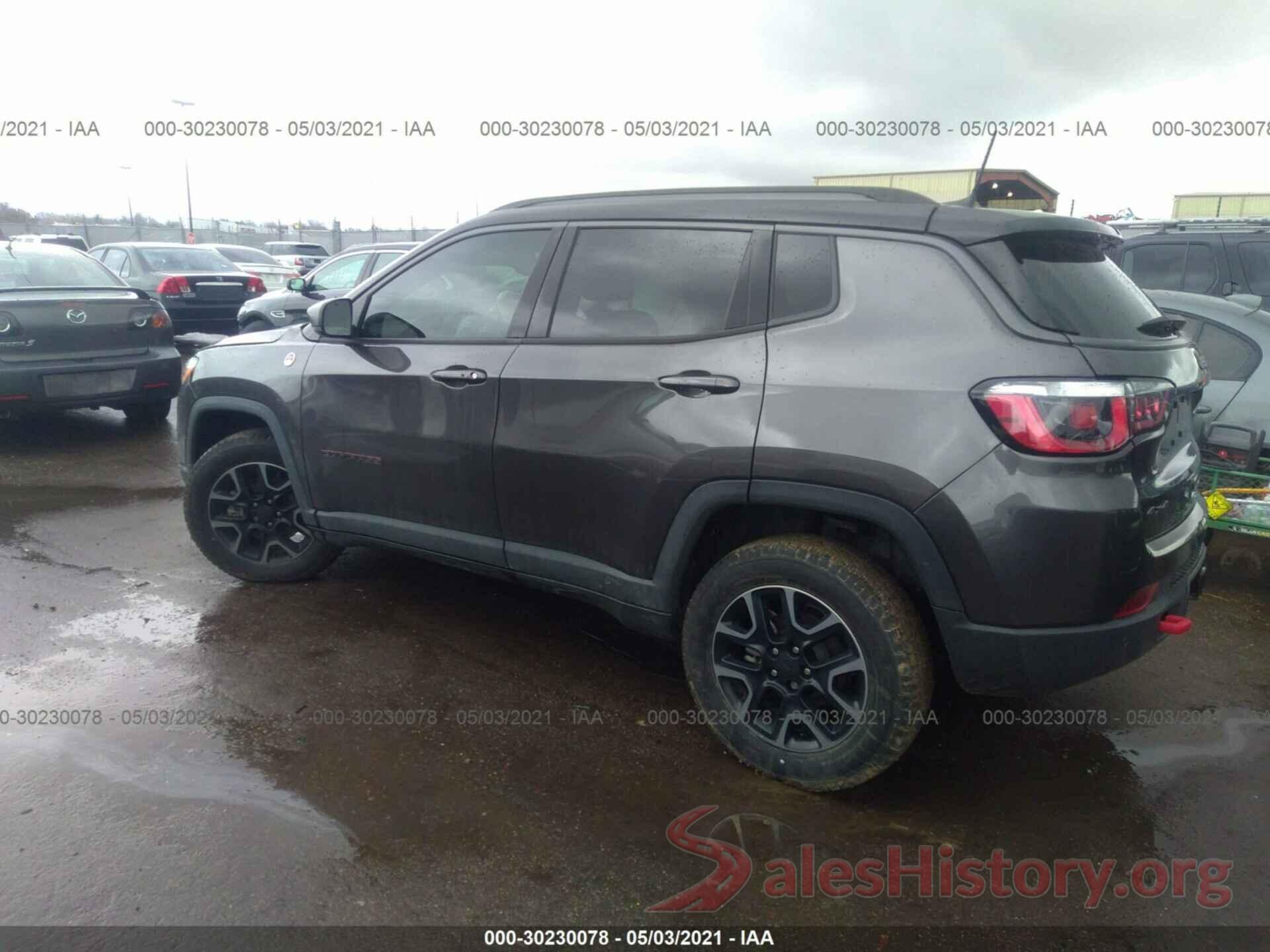 3C4NJDDB2KT653814 2019 JEEP COMPASS