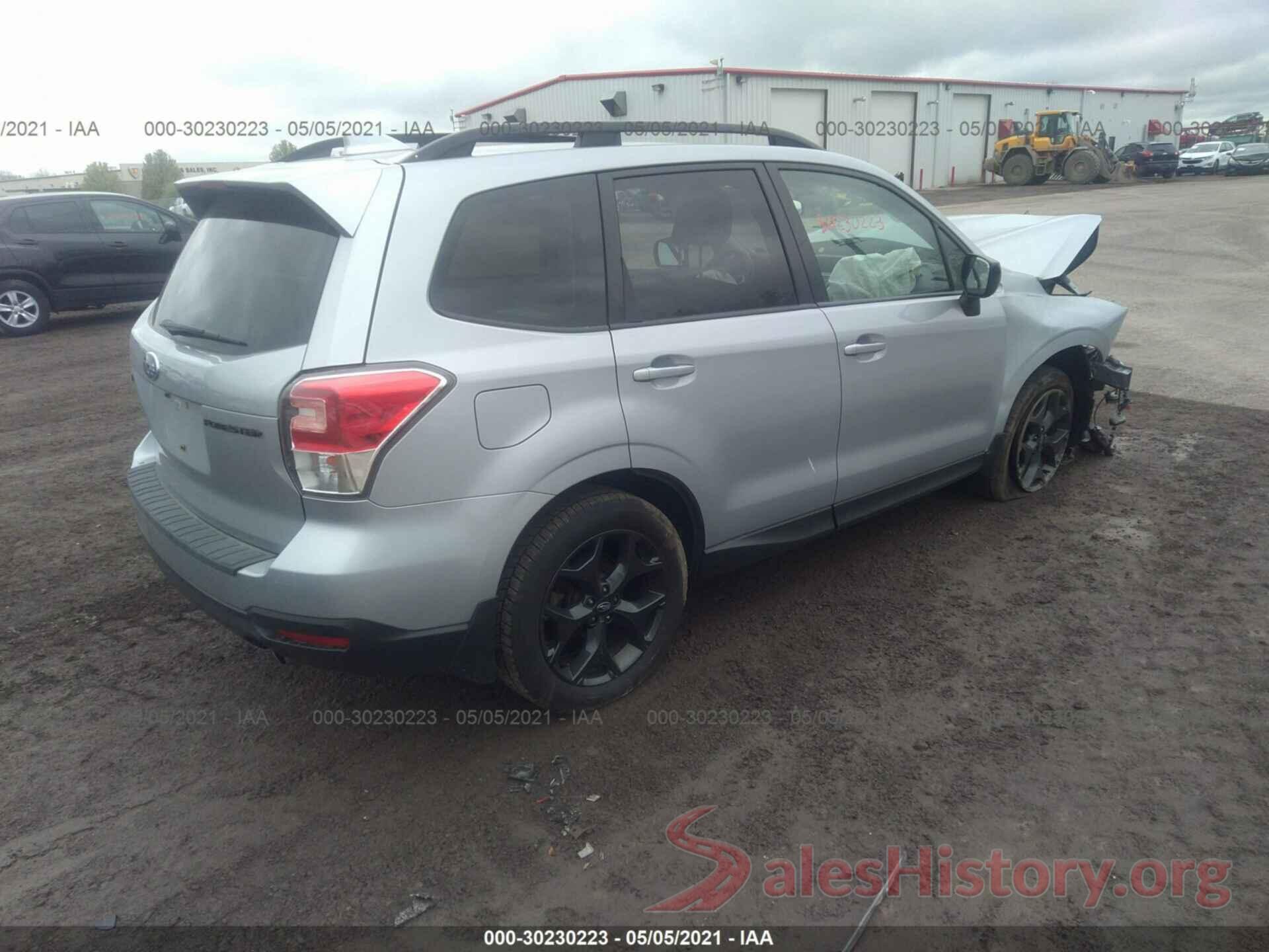 JF2SJAGC1JH538366 2018 SUBARU FORESTER