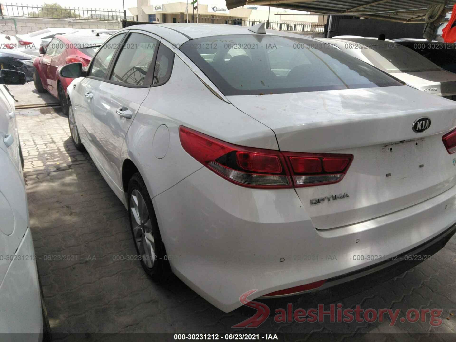 5XXGT4L37JG211652 2018 KIA OPTIMA