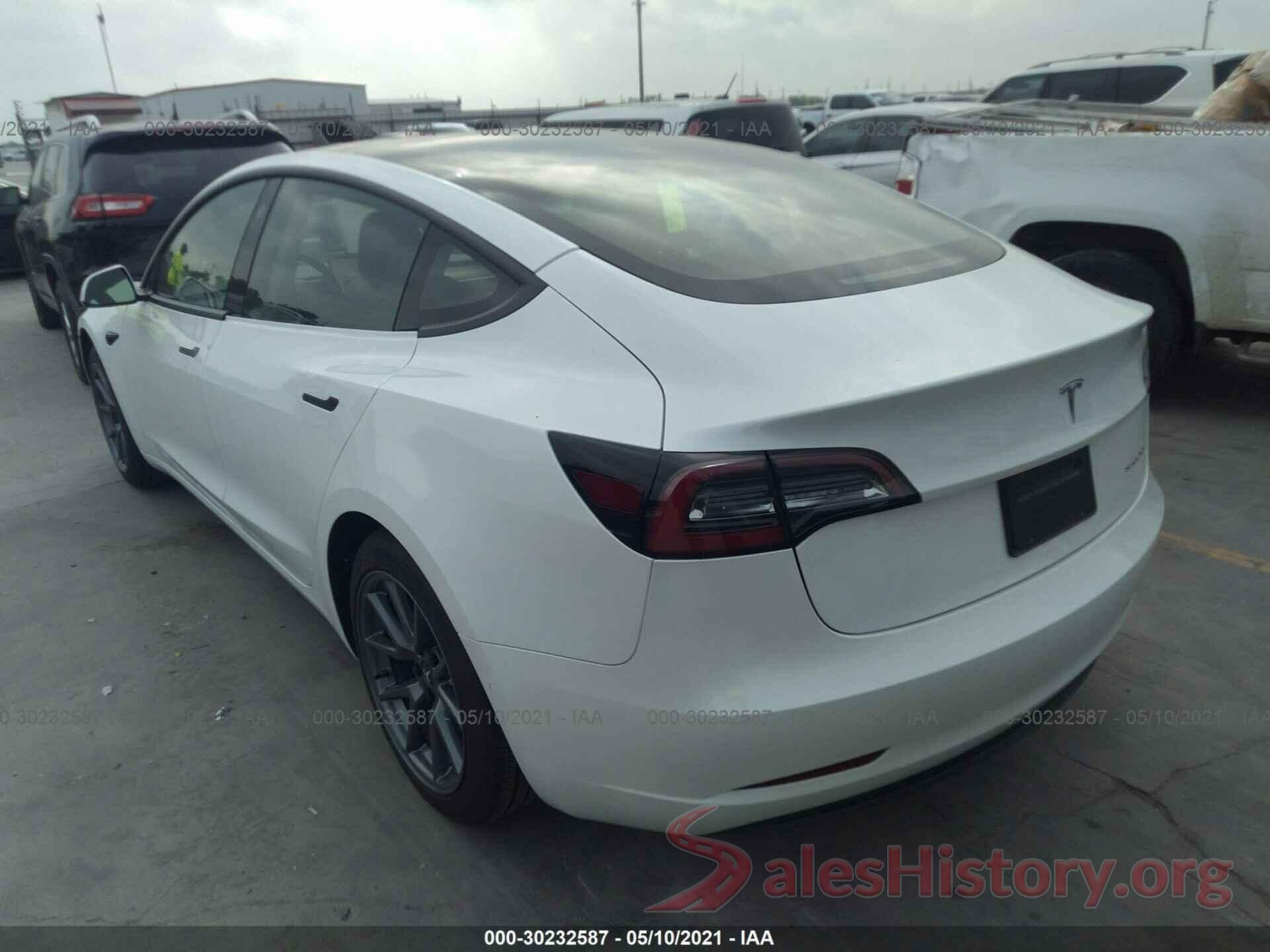 5YJ3E1EB8MF902708 2021 TESLA MODEL 3