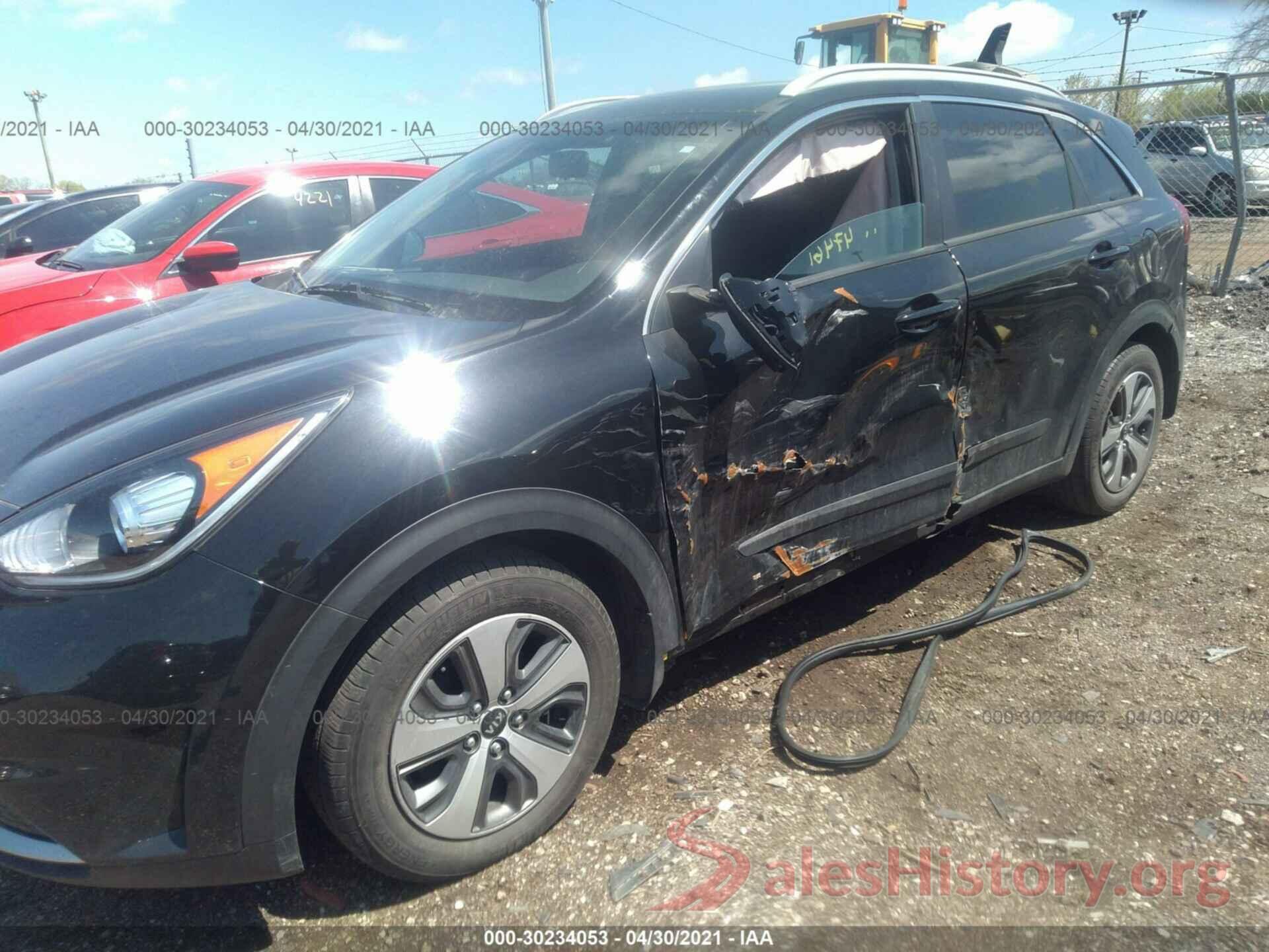 KNDCB3LC2H5087994 2017 KIA NIRO