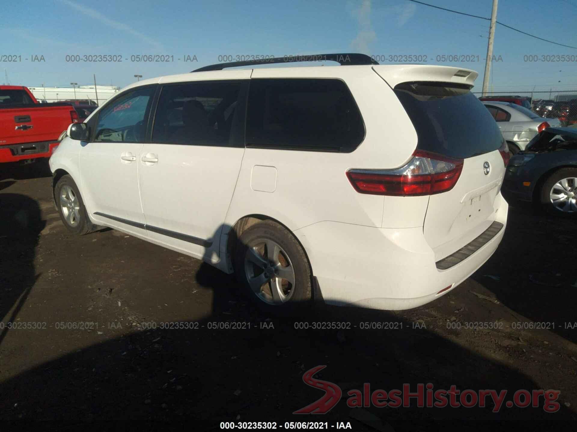 5TDKZ3DCXHS849159 2017 TOYOTA SIENNA