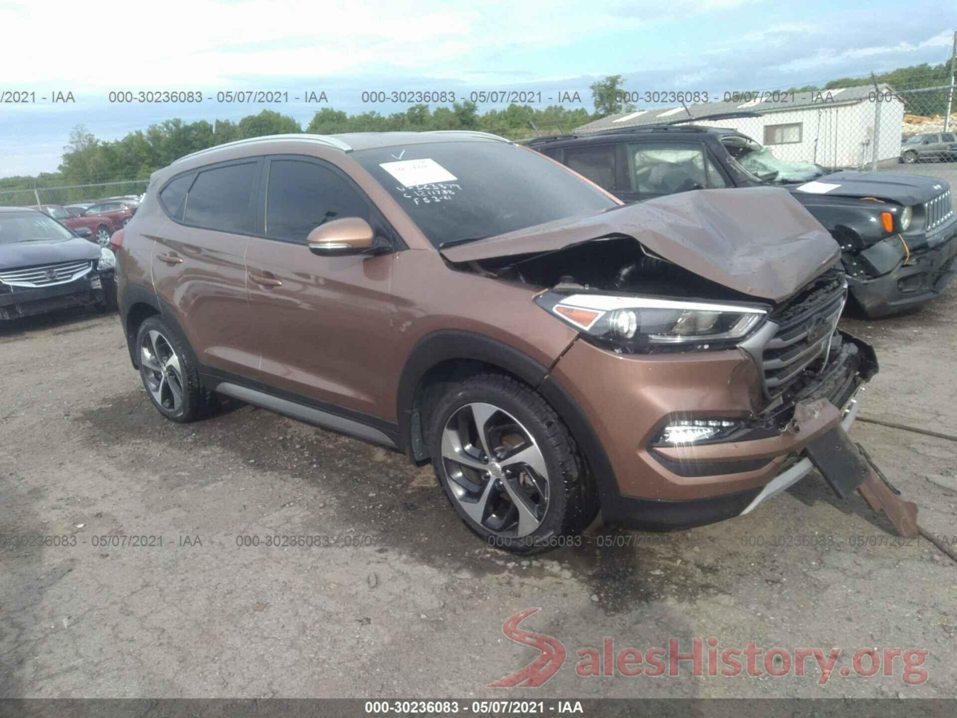 KM8J33A20HU323879 2017 HYUNDAI TUCSON