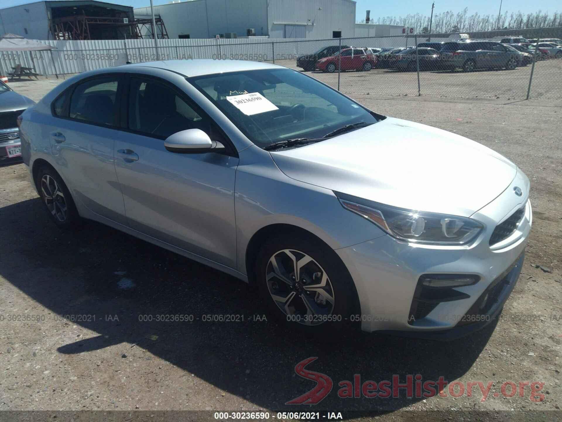 3KPF24AD4KE075890 2019 KIA FORTE