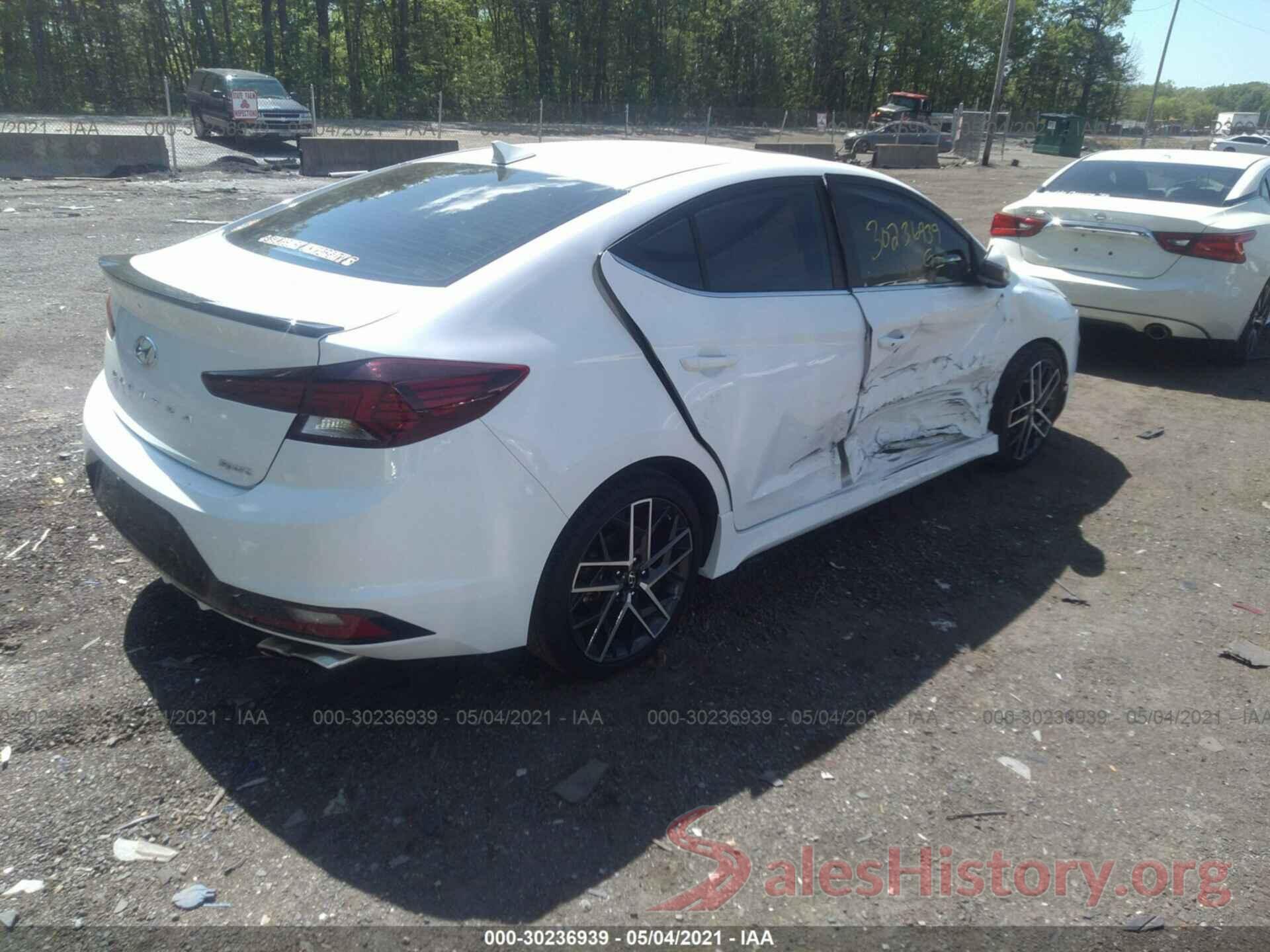 KMHD04LB8KU832621 2019 HYUNDAI ELANTRA