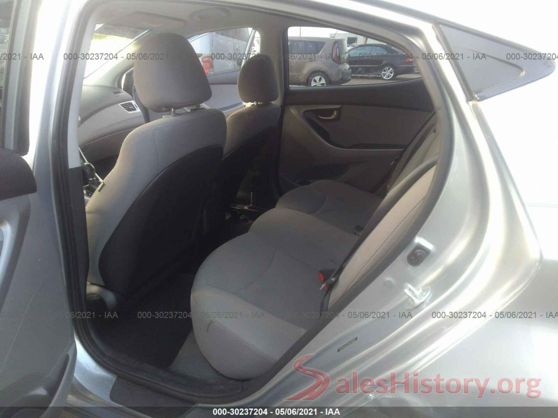 5NPDH4AE3GH670909 2016 HYUNDAI ELANTRA